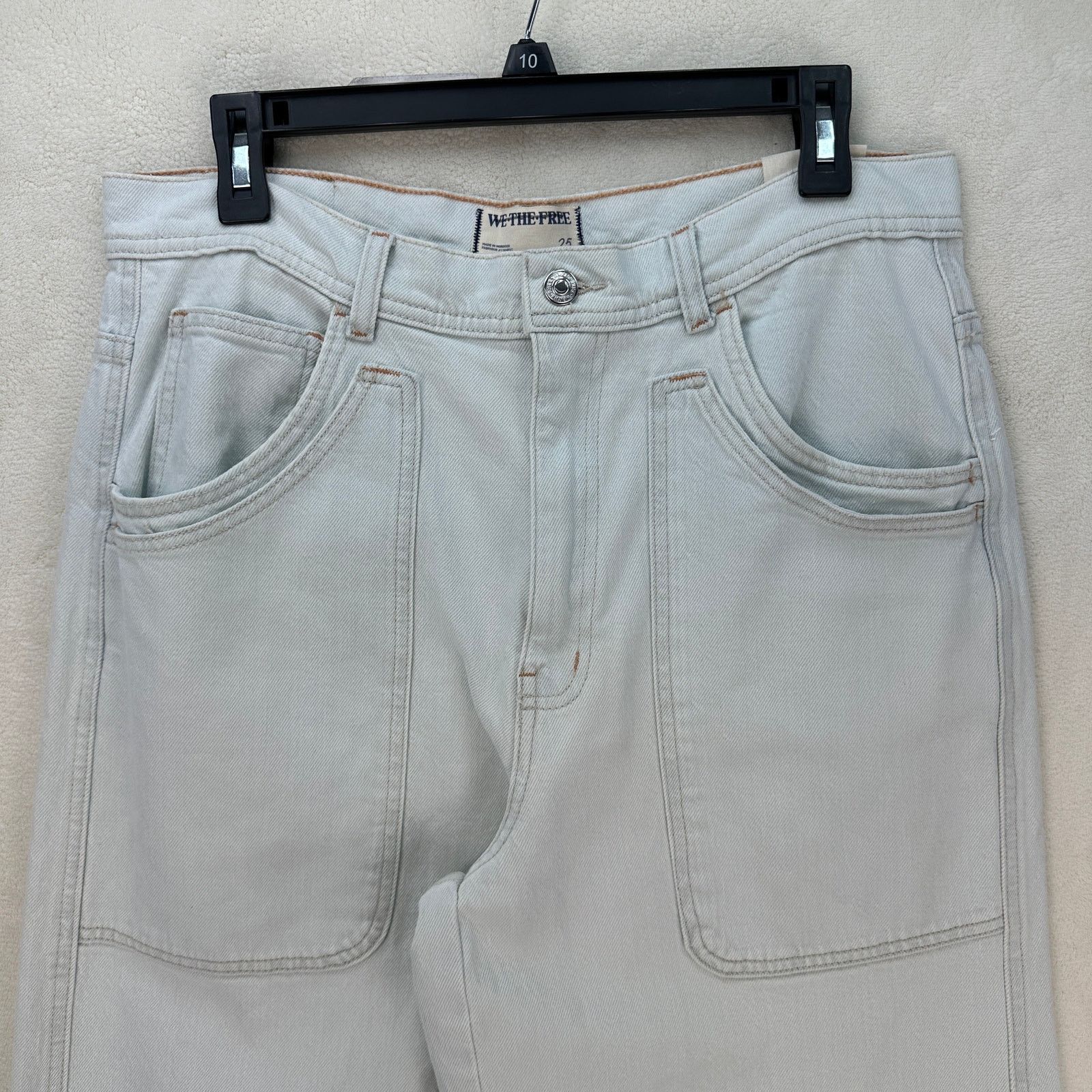 Free People FREE PEOPLE SIZE 25 WE THE FREE LIGHT WASH WIDE LEG CROPPED Size 25" / US 0 / IT 36 - 2 Thumbnail