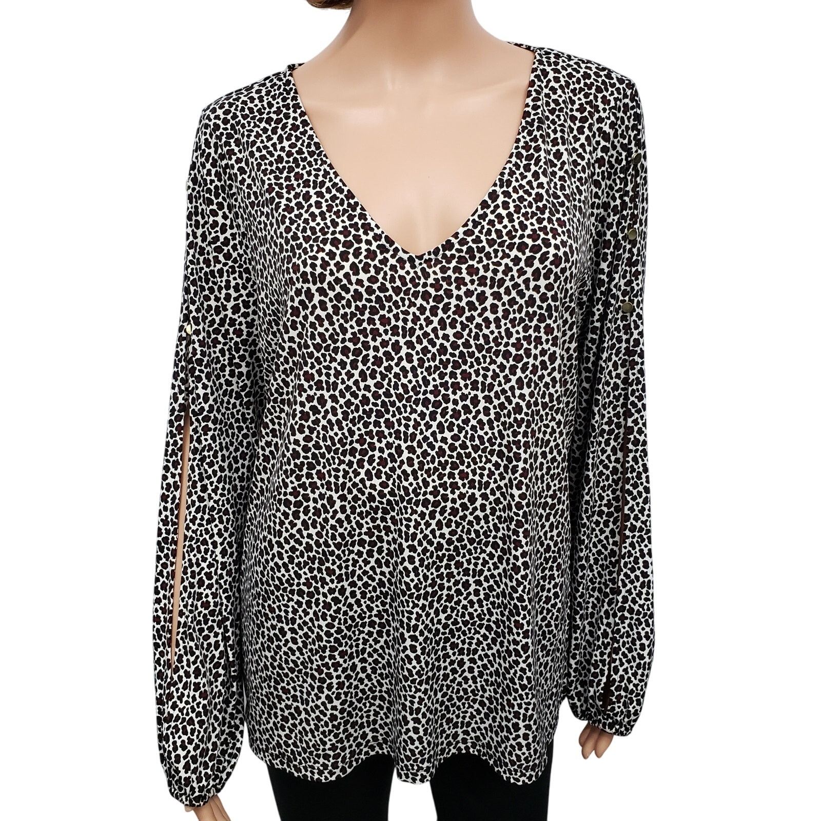 Michael Kors NWT MICHAEL KORS Arm Slit Animal Print Top Blouse L V-Neck Size L / US 10 / IT 46 - 3 Thumbnail