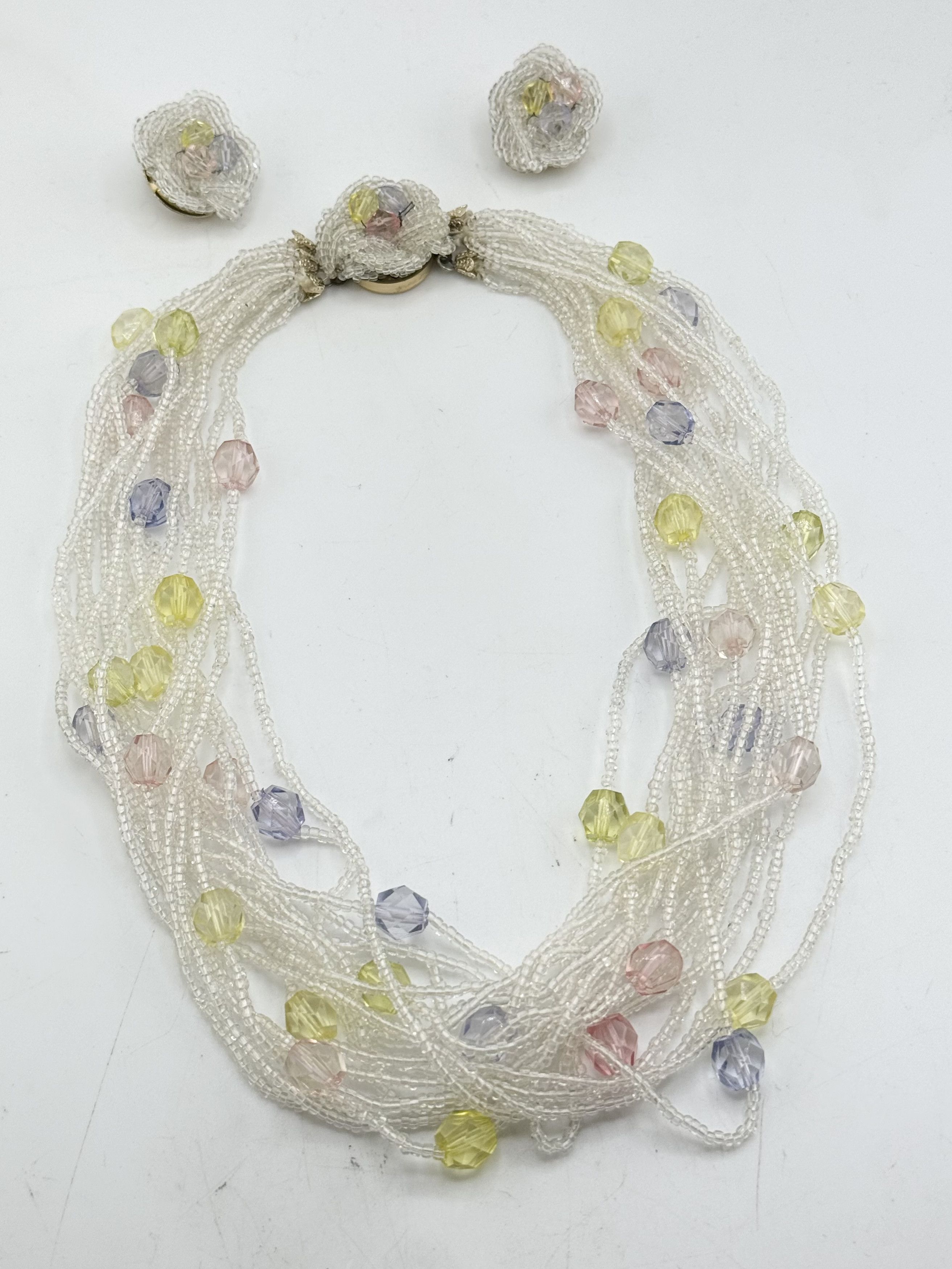 Vintage Vintage Japan beaded necklace and earrings set Size ONE SIZE - 4 Thumbnail