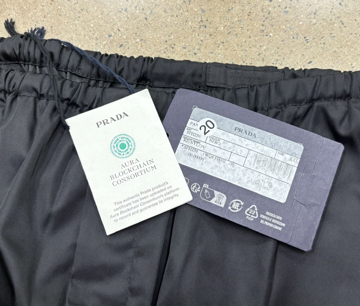 Prada PRADA Logo Trousers in Re-Nylon Pants Size US 38 / EU 54 - 6 Thumbnail