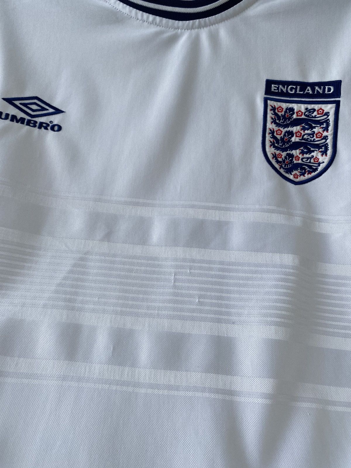 Umbro Vintage UMBRO England 1999-2001 Home Vapa Football Shirt Size US S / EU 44-46 / 1 - 11 Thumbnail