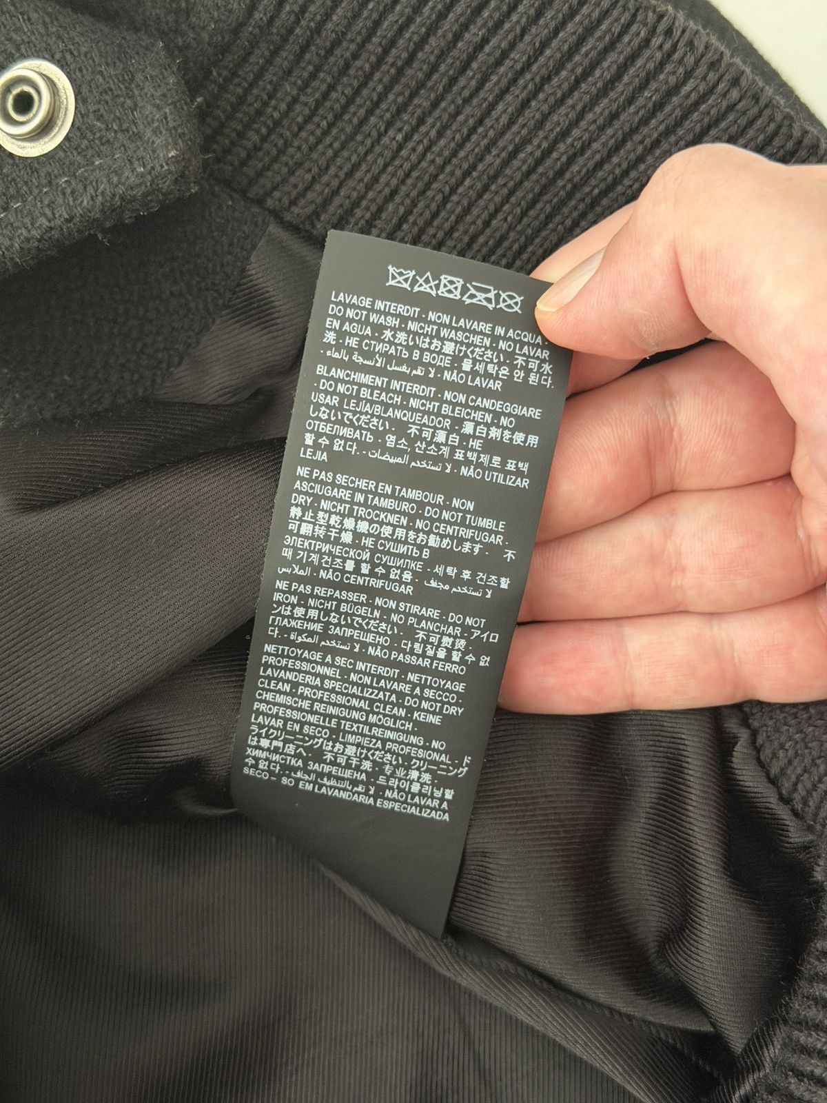 Saint Laurent Paris Saint Laurent Paris Logo Teddy Black Sz. 48 Size US M / EU 48-50 / 2 - 8 Thumbnail