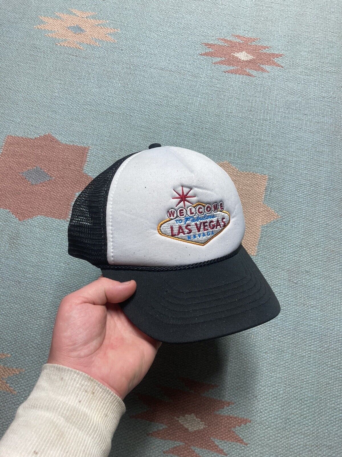 Vintage trucker hat welcome to fabulous Las Vegas Nevada gambling Size ONE SIZE - 1 Thumbnail