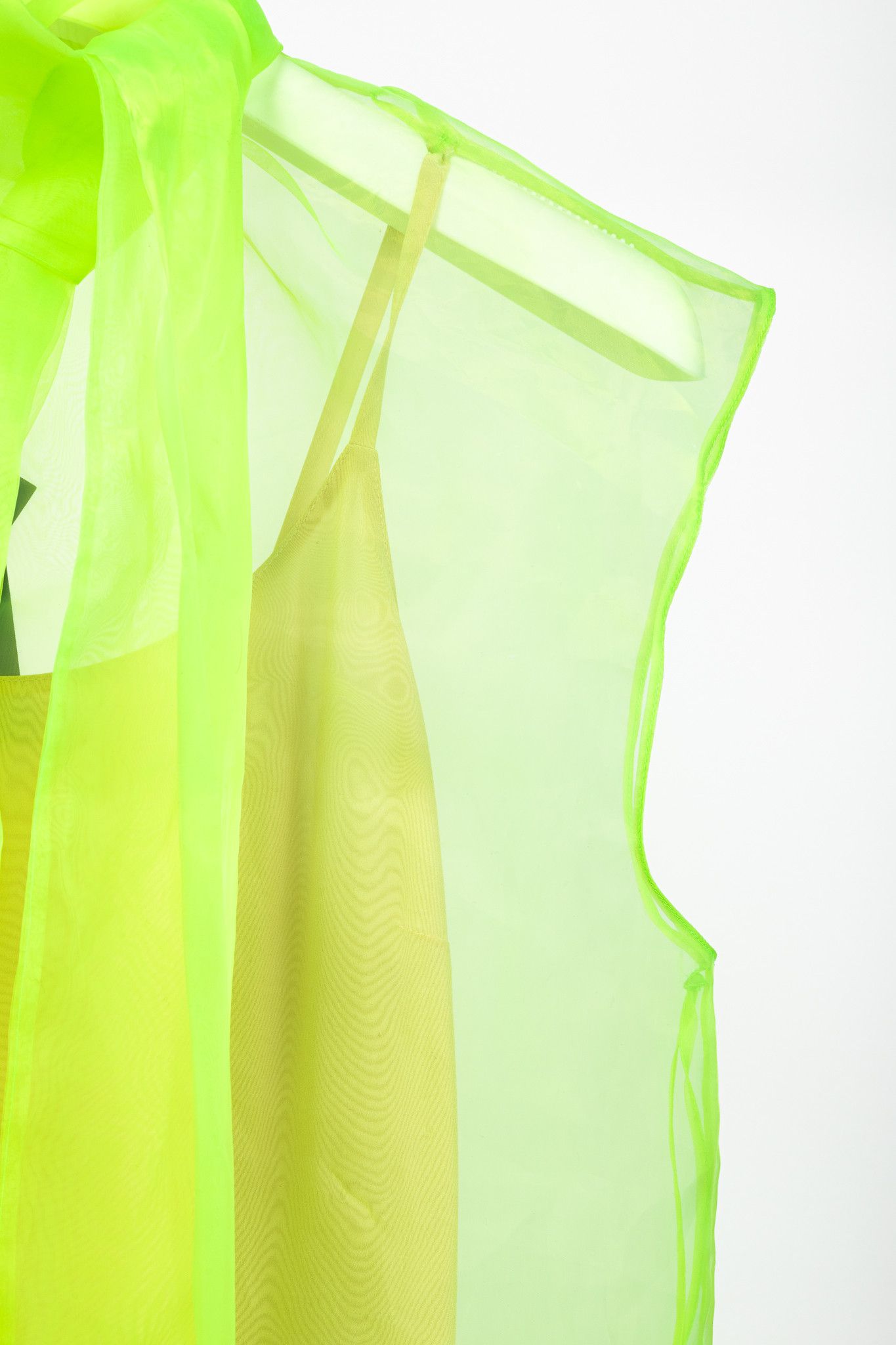 Prada Prada AW/18 Runway Organza Tie-Neck Sleeveless Blouse Size S / US 4 / IT 40 - 4 Thumbnail
