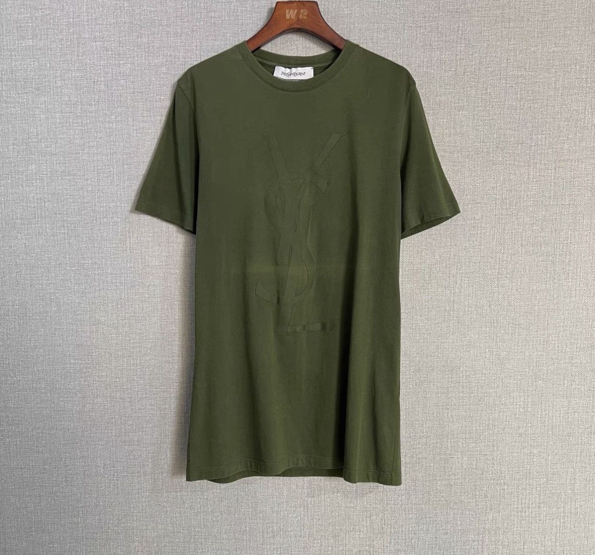 Yves Saint Laurent Yves Saint Laurent Patch Logo Short Sleeve T-Shirt Size M / US 6-8 / IT 42-44 - 1 Thumbnail