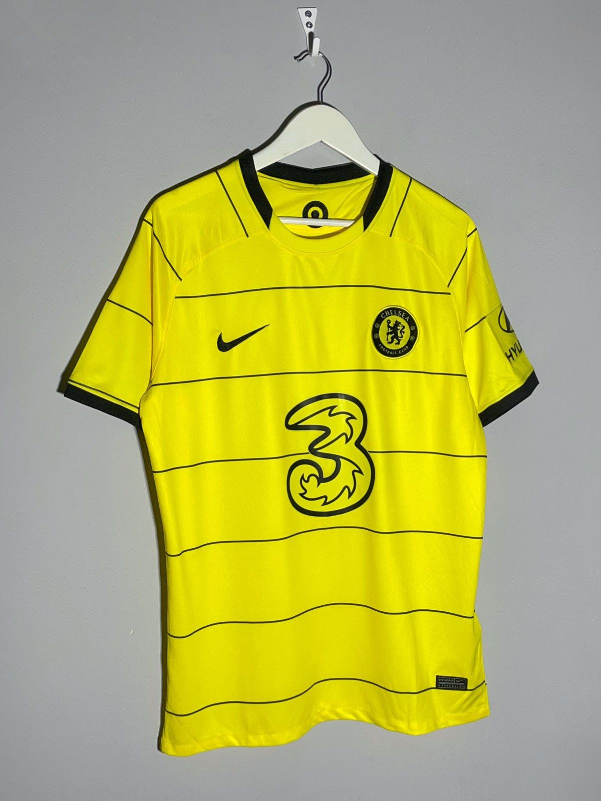 Chelsea Soccer × Nike Chelsea FC Nike 2021/22 Y2k Streetwear Away Football Shirt Size US M / EU 48-50 / 2 - 2 Thumbnail