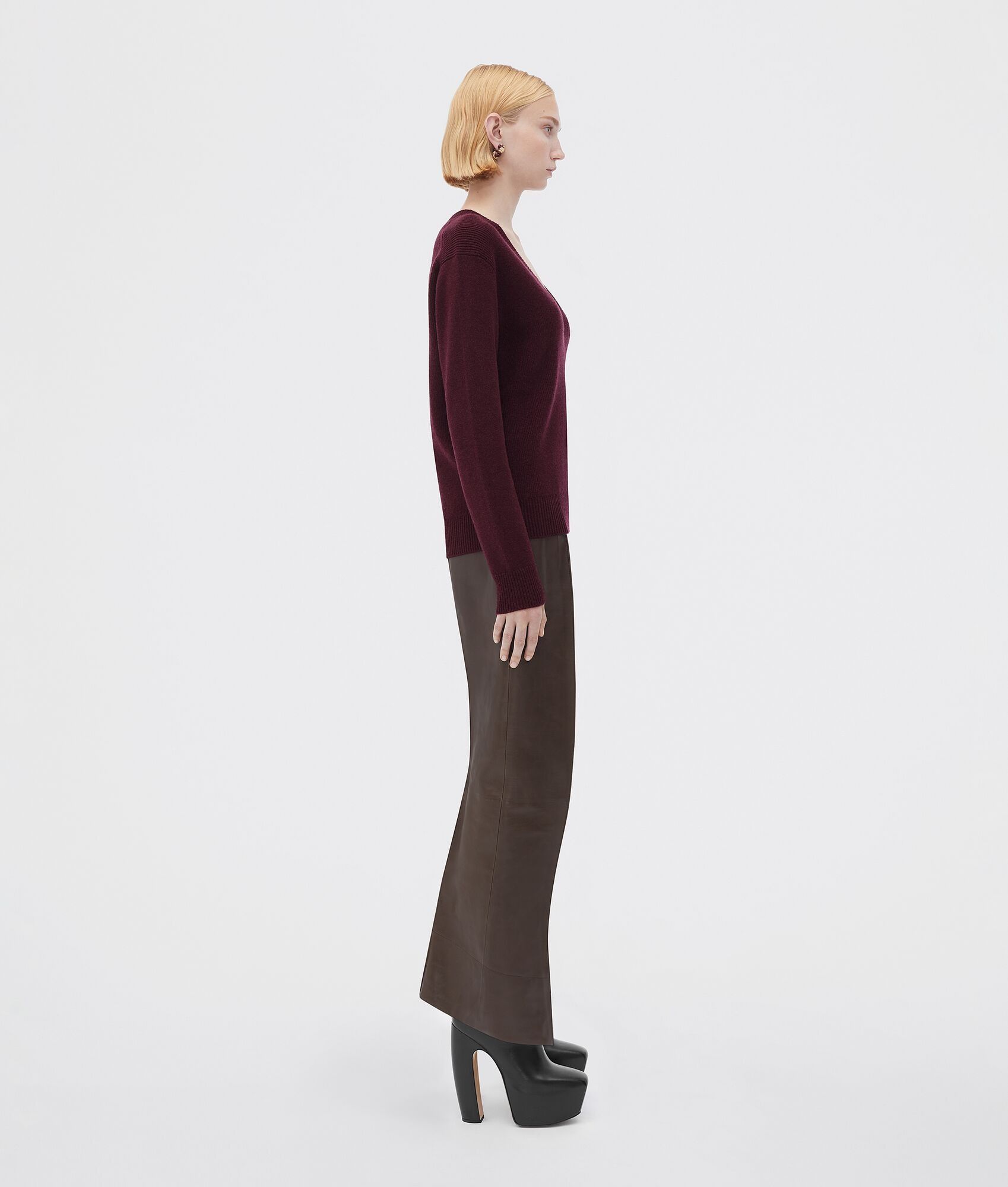 Bottega Veneta o1n1vont1224 Compact Cashmere Jumper in Burgandy Size XL / US 12-14 / IT 48-50 - 2 Thumbnail