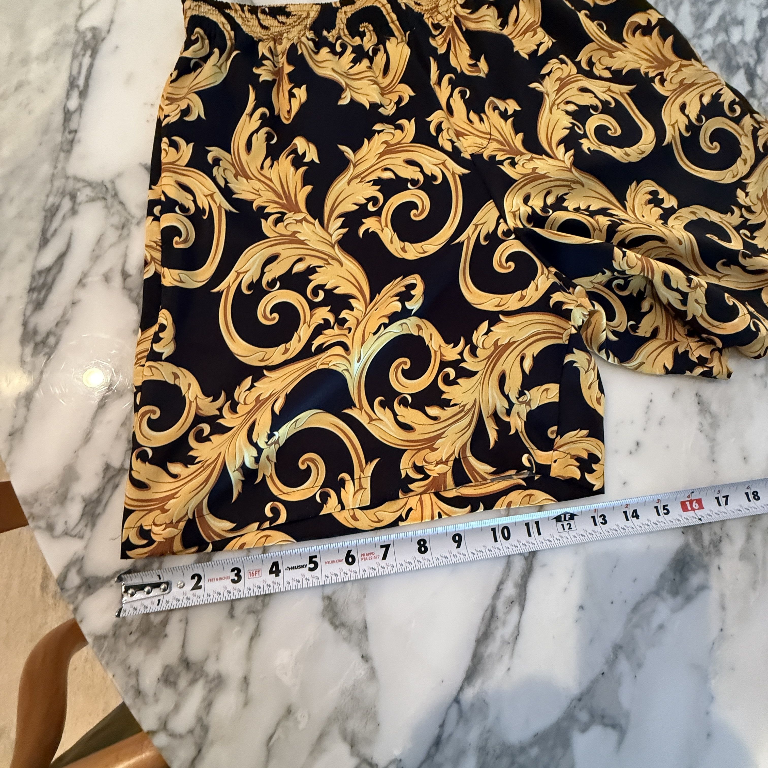 Versace Versace Men'sBaroque Poly Shorts Black Gold Print Shorts 48 Size US 32 / EU 48 - 11 Thumbnail