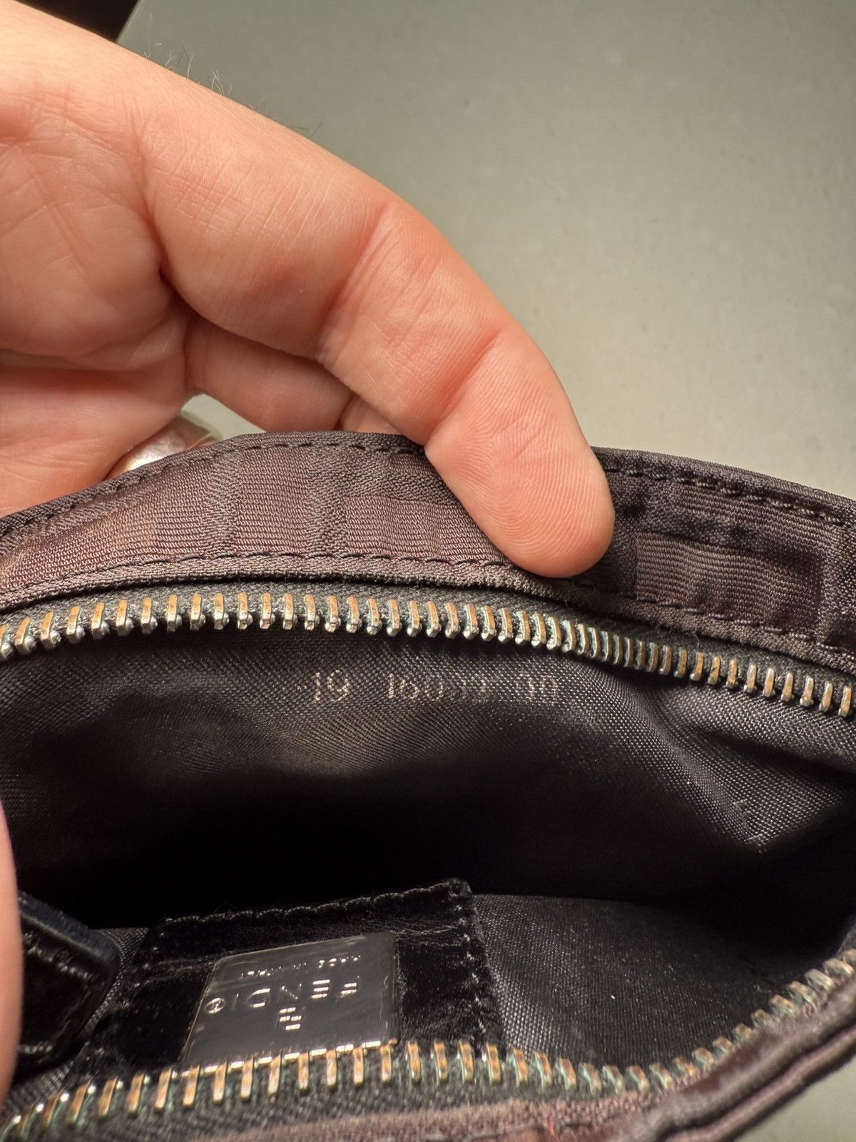 Fendi Vintage Fendi Black Zucchino Shoulder Bag Size ONE SIZE - 8 Thumbnail