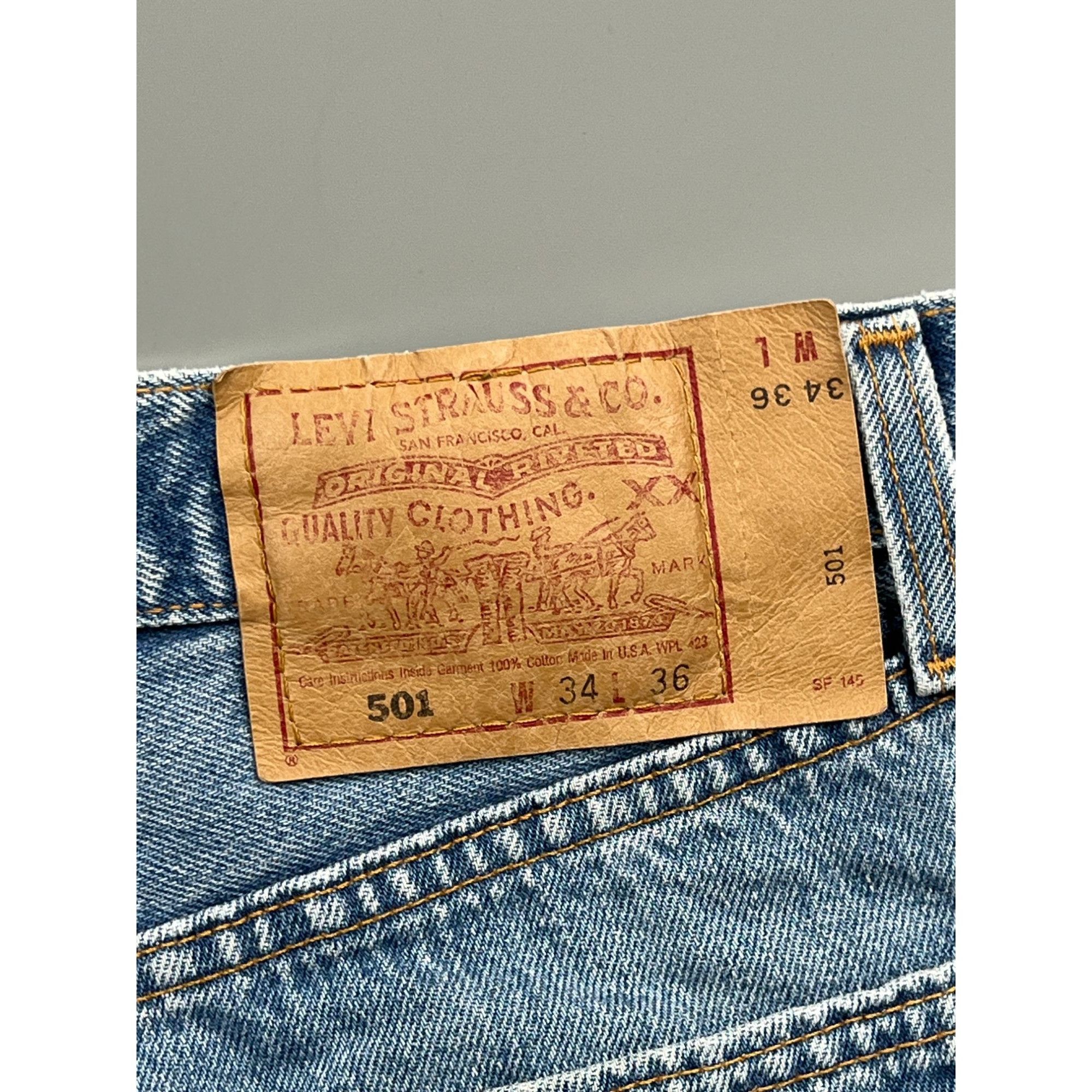 Levi's Levi’s 501 Light Wash Denim Jeans Pants (Y0889) Size US 34 / EU 50 - 11 Thumbnail
