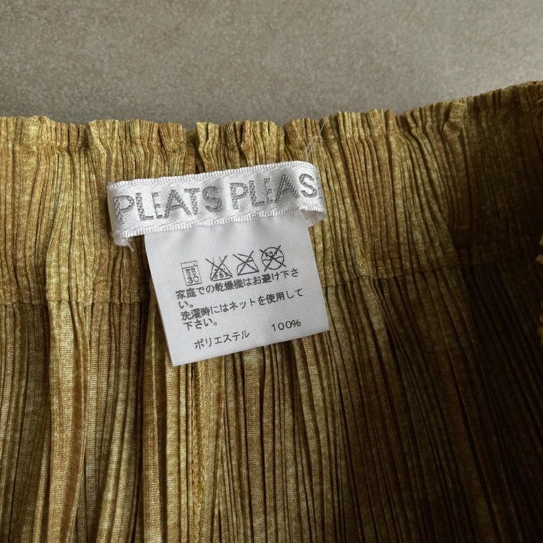 Issey Miyake Issey Miyake size:3 Yellow pleated short-sleeved top Size M / US 6-8 / IT 42-44 - 6 Thumbnail
