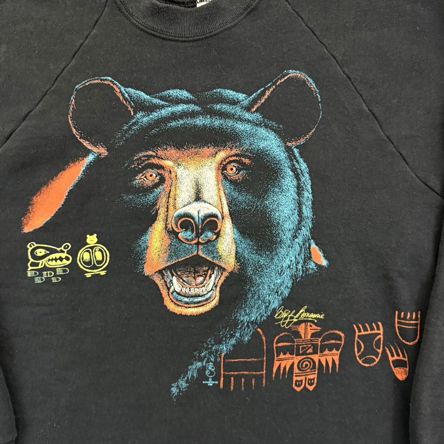 Fruit Of The Loom VINTAGE Grizzly Bear Sweatshirt Adult XL Black Nature Art Aztec 80s Pullover USA Logo Graphic Print 80s Theme Men Women Unisex Size US XL / EU 56 / 4 - 3 Thumbnail