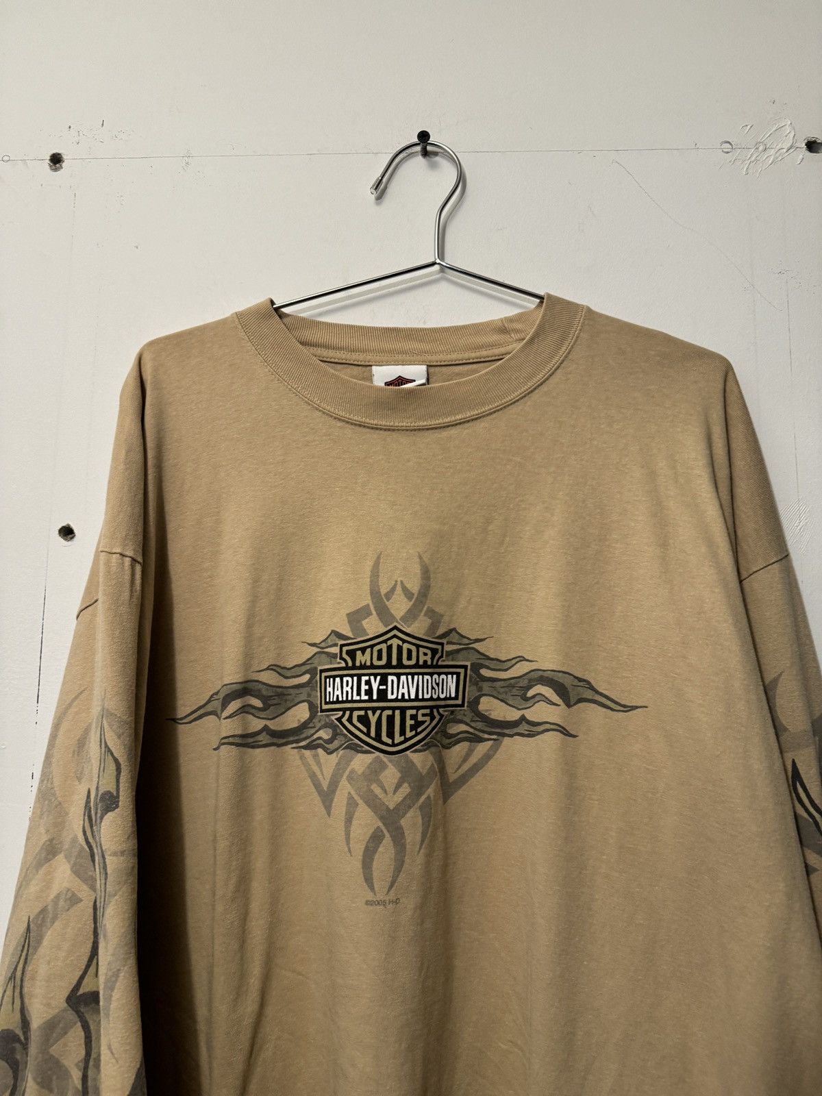 Harley Davidson VINTAGE Y2K HARLEY FLAMES TAN LONGSLEEVE SHIRT CALIFORNIA XL Size US XL / EU 56 / 4 - 6 Thumbnail