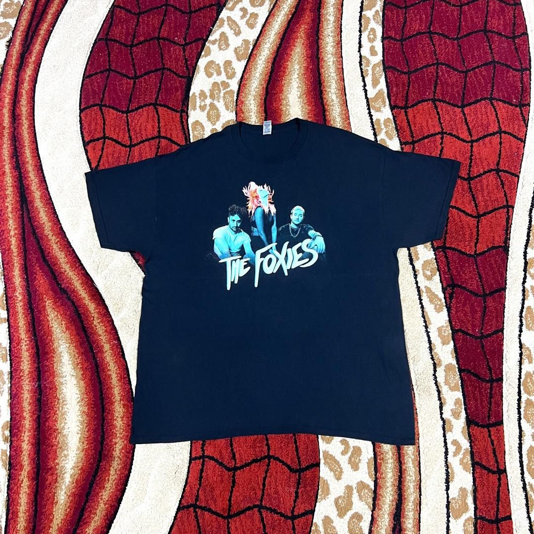 Band Tees Vintage Thrashed Faded The Foxies Alternative Band T Shirt Size US XL / EU 56 / 4 - 2 Thumbnail