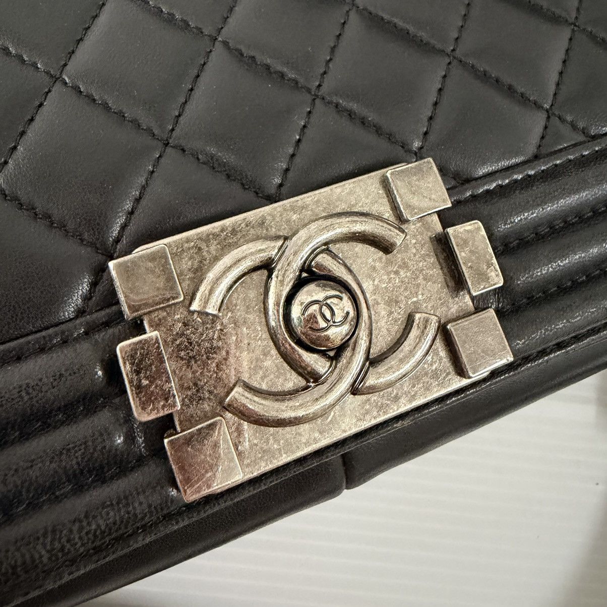 Chanel Chanel Le Boy Black Lambskin Small Shoulder Bag Size ONE SIZE - 18 Thumbnail