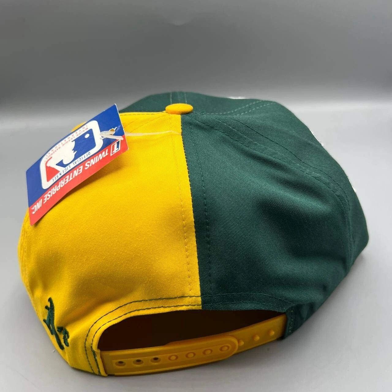 Twins Enterprise Inc. × Vintage Oakland Athletics Hat Men Twins Enterprise MLB Snap Back Size ONE SIZE - 7 Thumbnail
