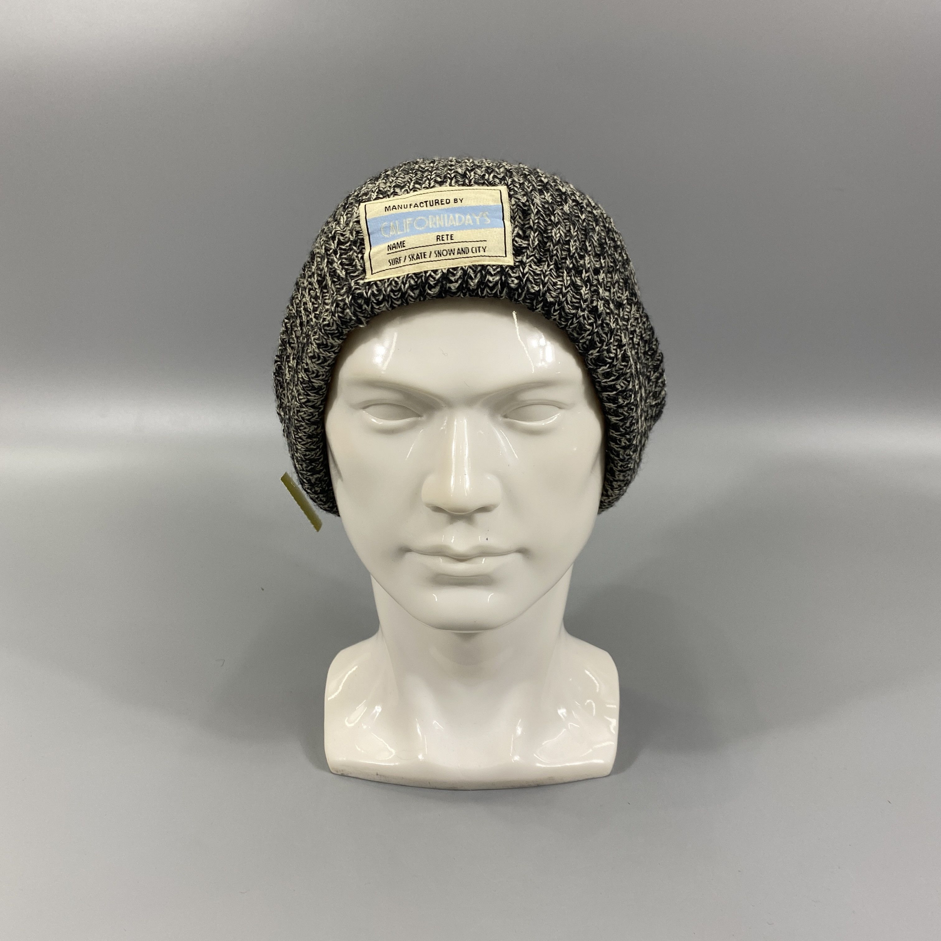 Japanese Brand Californiadays Knit Beanie Hats -BN897 Size ONE SIZE - 1 Thumbnail
