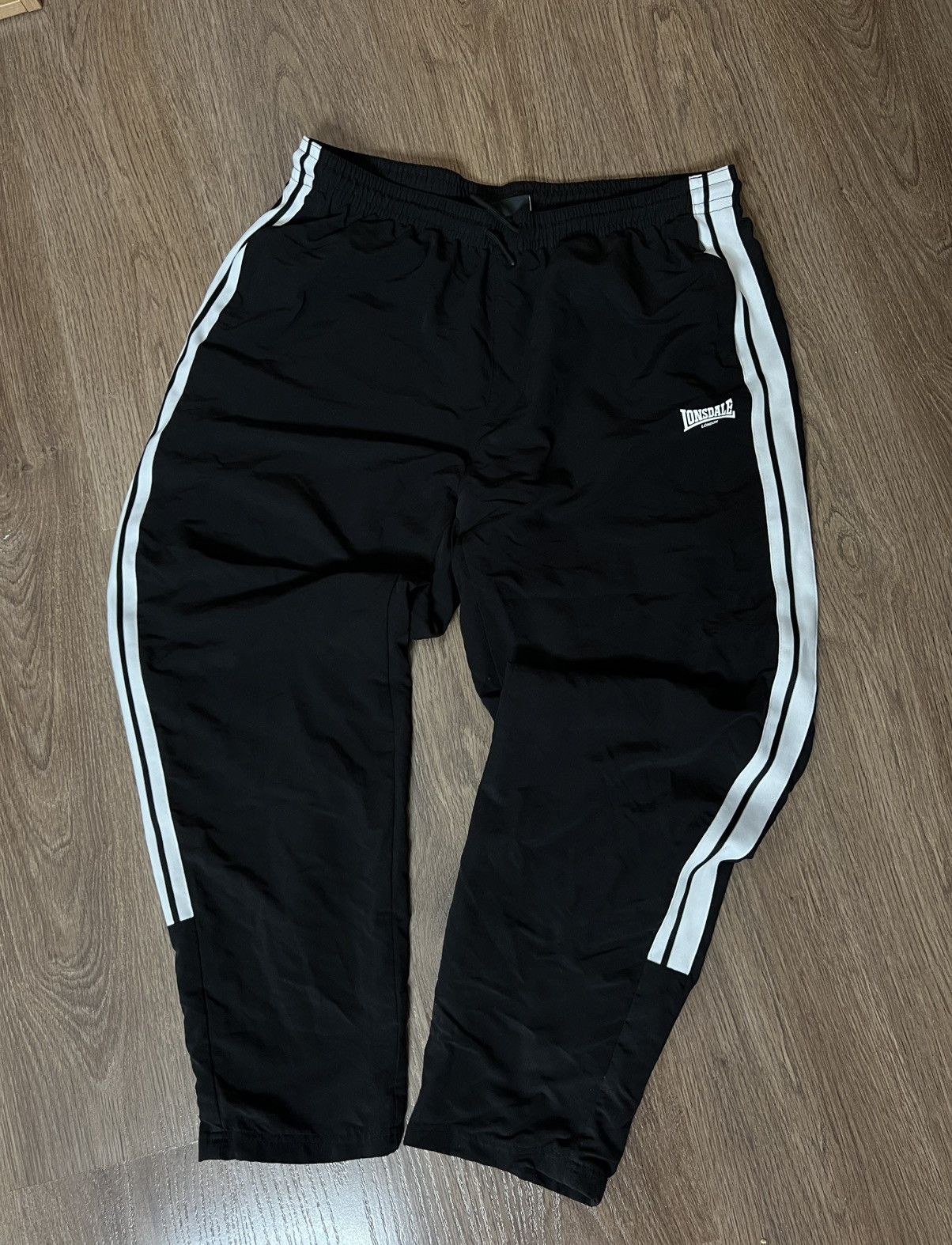 Lonsdale Lonsdale London Casual Nylon Joggers Sweatpants Size US 42 / EU 58 - 1 Thumbnail