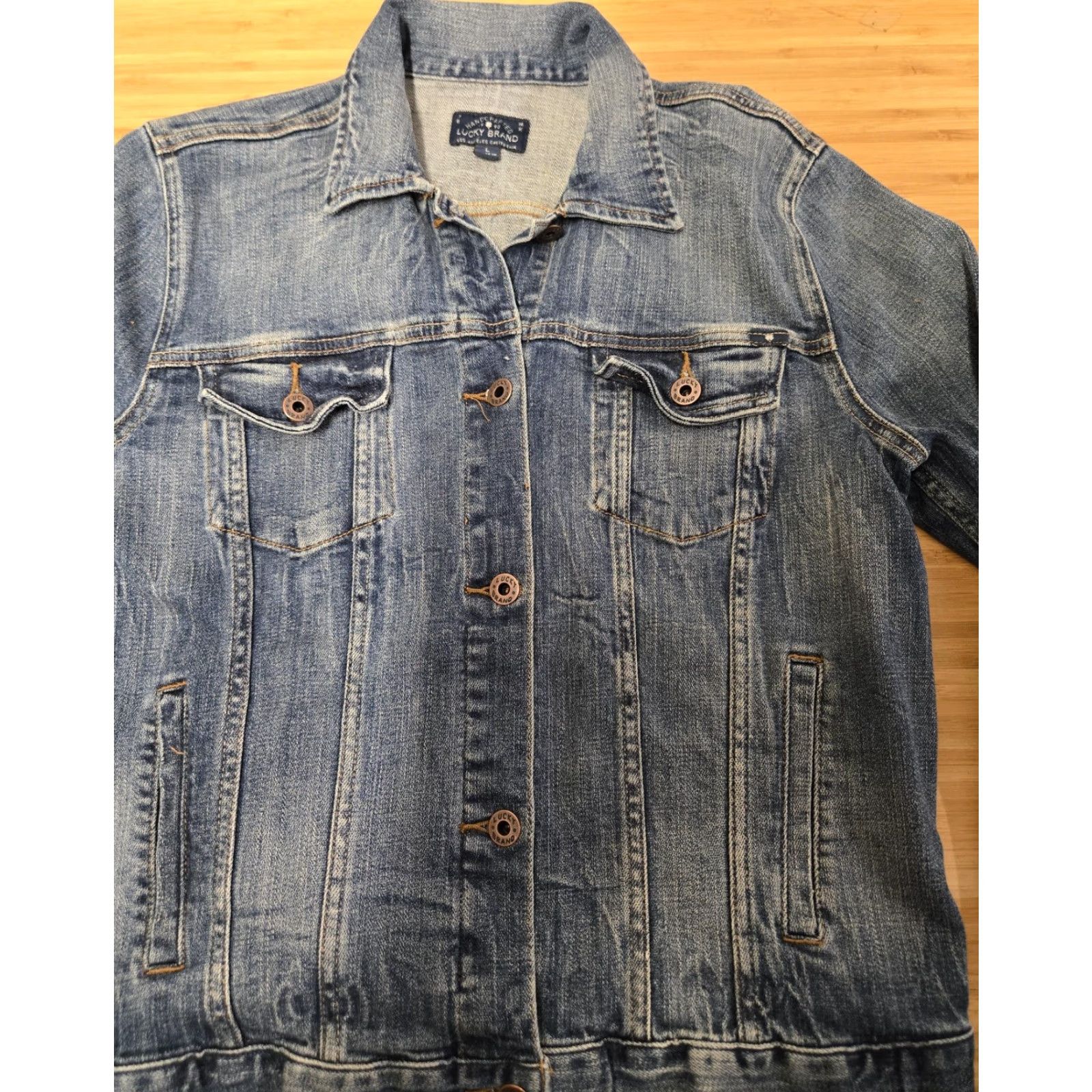 Lucky Brand VINTAGE Lucky Brand Jean Jacket Mens Large Blue Denim Trucker Distressed Button Front Bomber Jacket Mens L Blue Denim Casual 90s (if applicable) Size US 33 - 4 Thumbnail