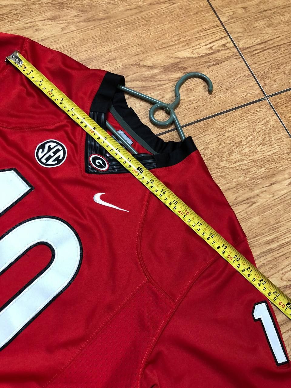 Nike Sportwear Jerseys Nike logo red #10 T-Shirt Y2K Vintage Size US L / EU 52-54 / 3 - 9 Thumbnail