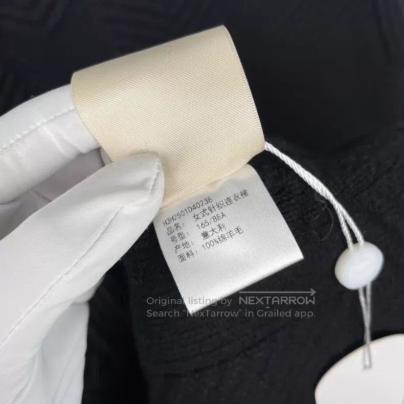 Hermes Hermes Black Letter Embroidered Wool Round Neck Sleeveless Size XS / US 0-2 / IT 36-38 - 8 Thumbnail