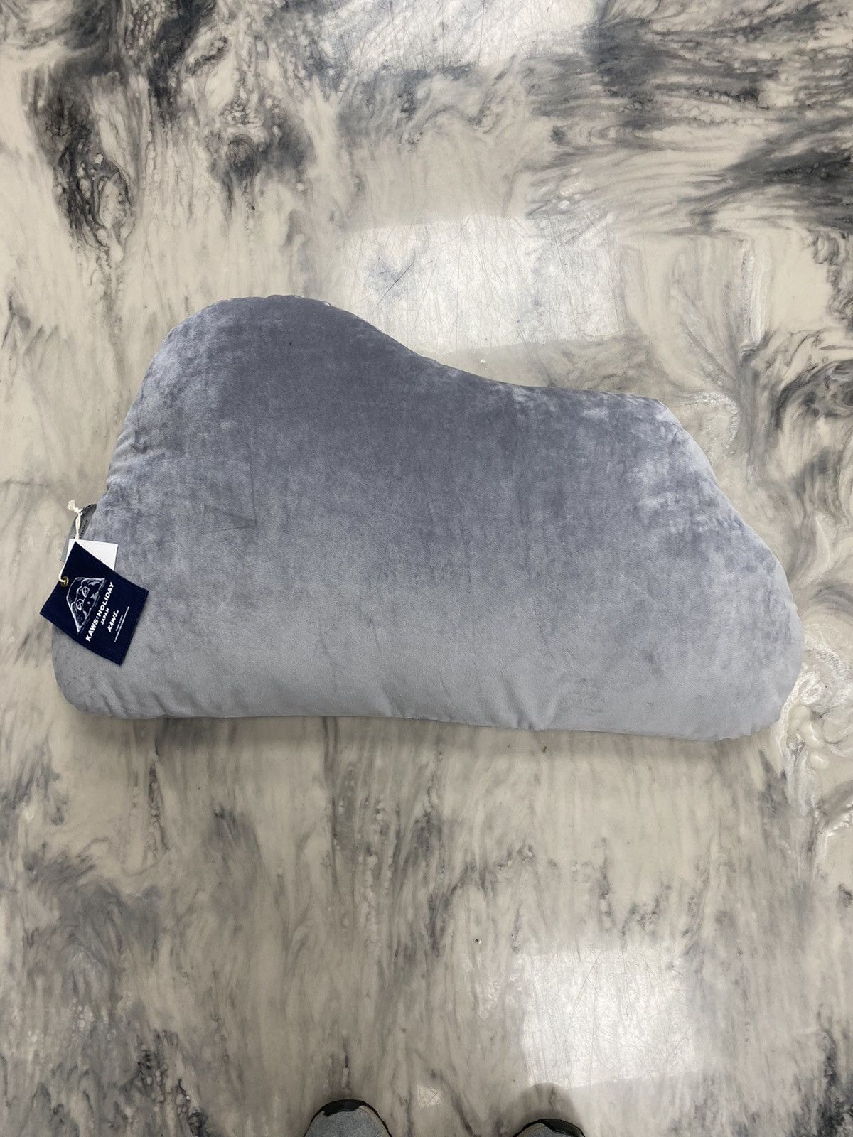 Kaws Kaws holiday Japan Mt. Fuji cushion grey authentic pillow Size ONE SIZE - 3 Thumbnail