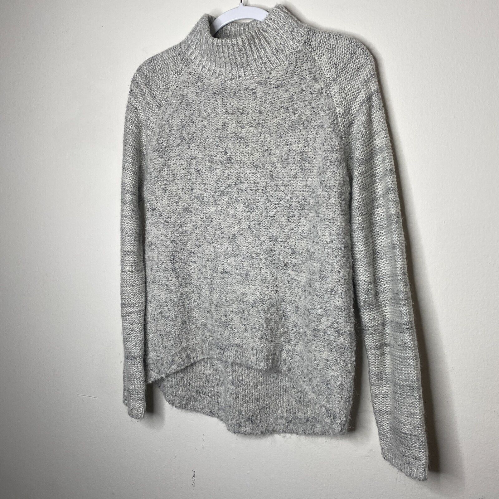 Other John + Jenn Gray Marled High-Low Mock Neck Sweater SP Size S / US 4 / IT 40 - 2 Thumbnail