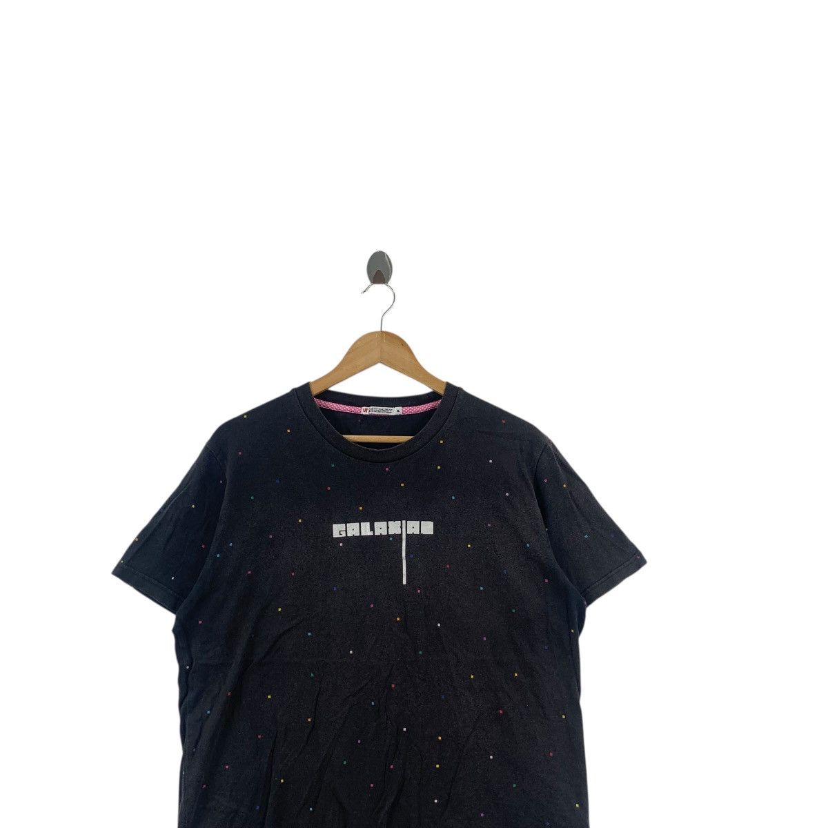 Uniqlo UNIQLO x NAMCO GALAXIAN Video Game Tee Shirt Top Hiroshi Ono Size US XL / EU 56 / 4 - 2 Thumbnail