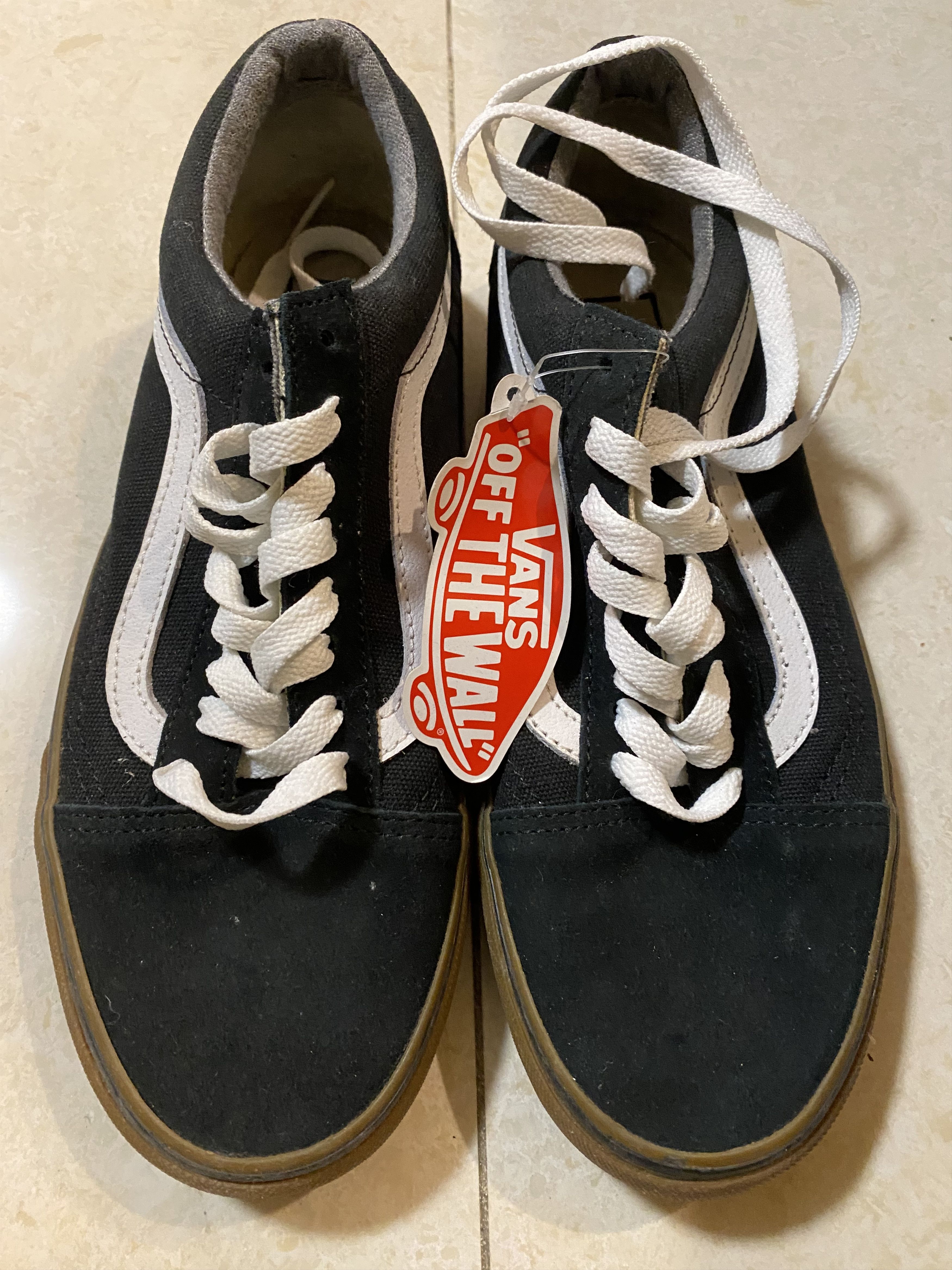 Vans Vans Men Black Gum Sole old Skool Sneakers Us7 Size US 7 / EU 40 - 1 Thumbnail