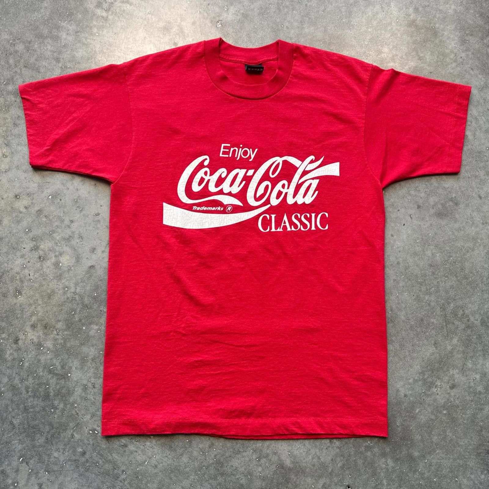 Fruit Of The Loom Single Stitch 1980s Coca-Cola Classic T-Shirt Size US L / EU 52-54 / 3 - 1 Thumbnail
