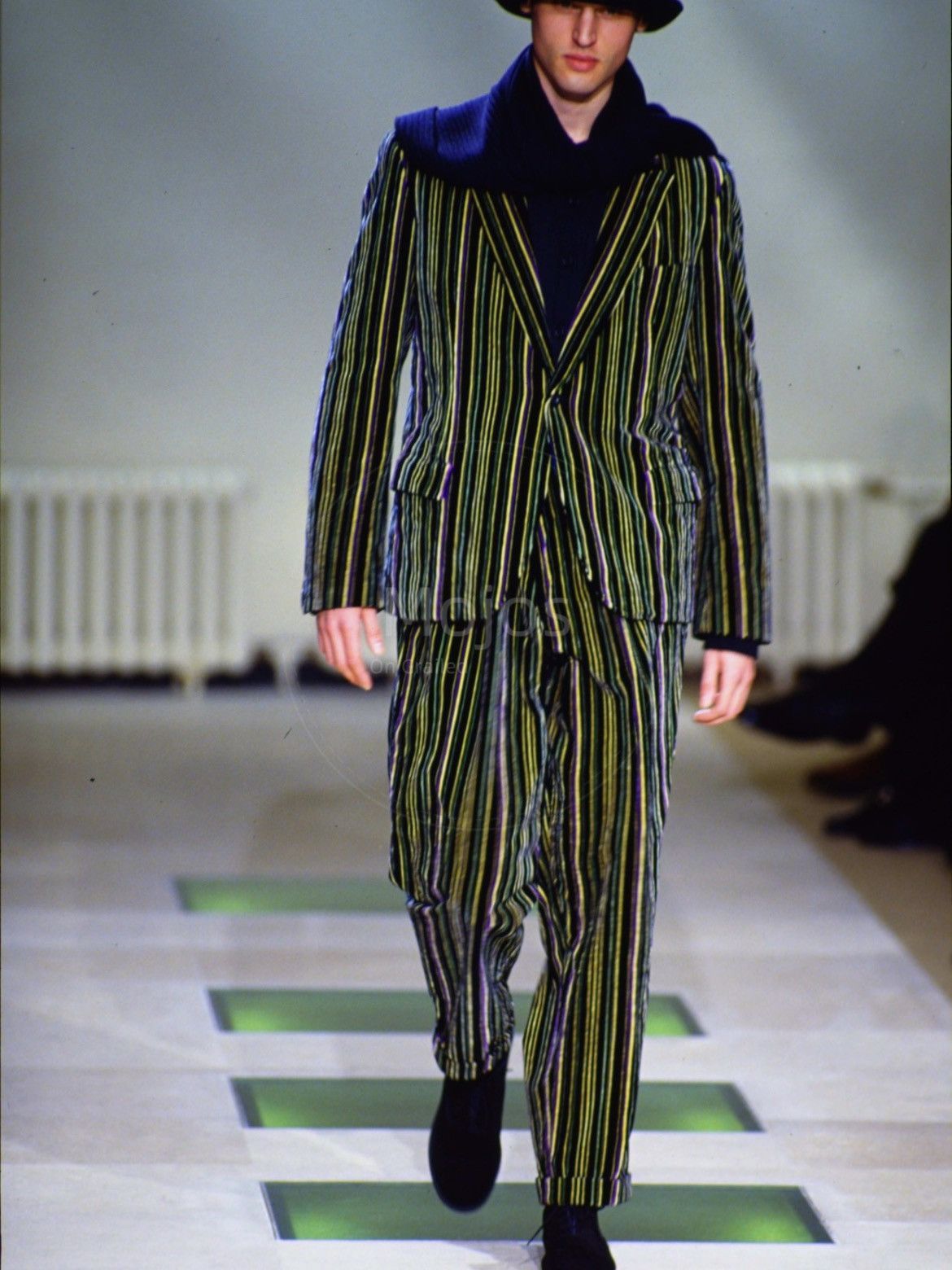 Yohji Yamamoto Yohji Yamamoto Pour Homme 93AW Velvet Stripe Jacket-2508 Size US S / EU 44-46 / 1 - 9 Thumbnail
