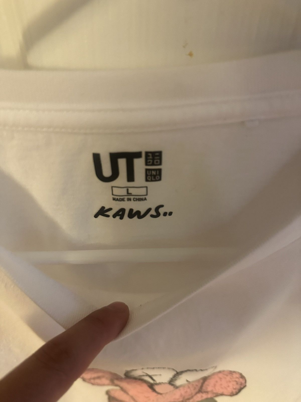Kaws × Uniqlo KAWS X Uniqlo Collab Pink Bear Summer 2019 T Shirt Size US L / EU 52-54 / 3 - 3 Thumbnail
