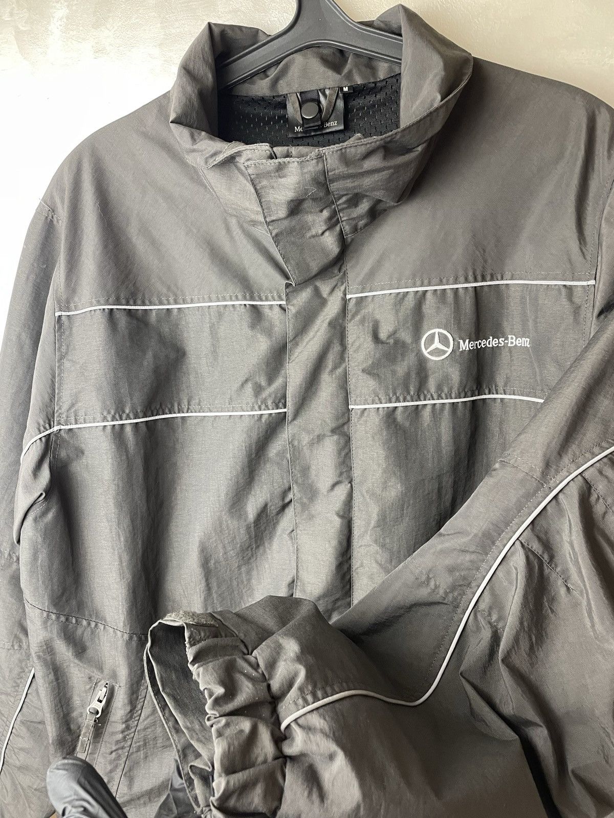 Mercedes-Benz VTG Mercedes-Benz AMG Petronas Team Racing Jacket Men M Size US M / EU 48-50 / 2 - 6 Thumbnail