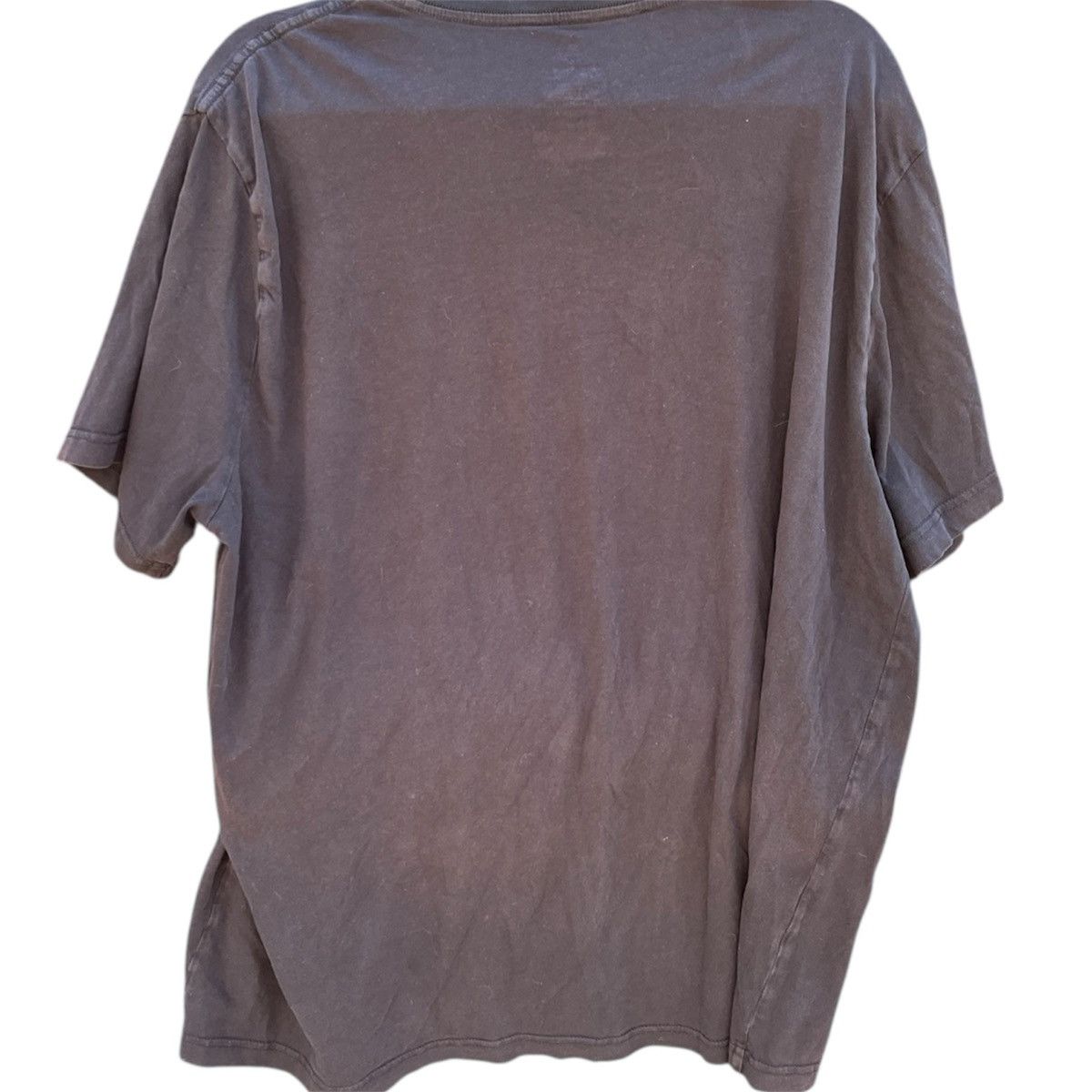Hurley Y2K Vintage Hurley Men's Charcoal Tee with Red/White Stripes Size US XXL / EU 58 / 5 - 2 Thumbnail