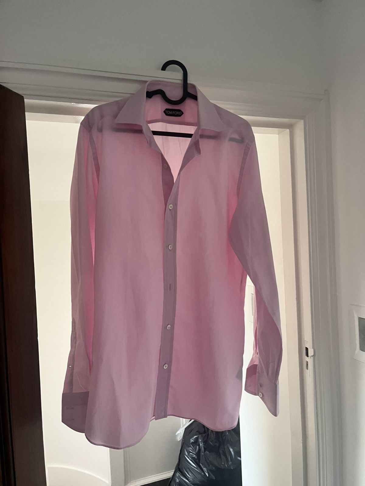Tom Ford Tom ford pink cotton shirt size 39 15.5 Size US M / EU 48-50 / 2 - 1 Thumbnail