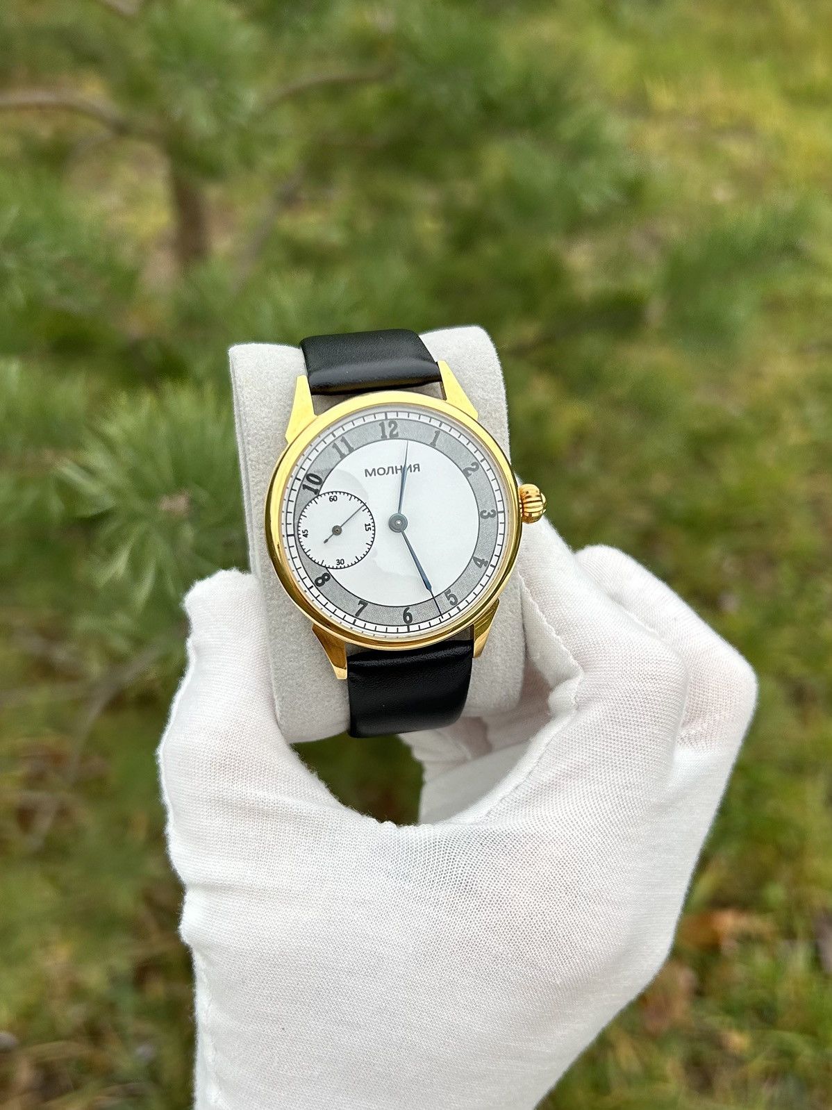 Vintage Vintage Watch Molnija Gold USSR Mechanical 1980s Size ONE SIZE - 2 Thumbnail