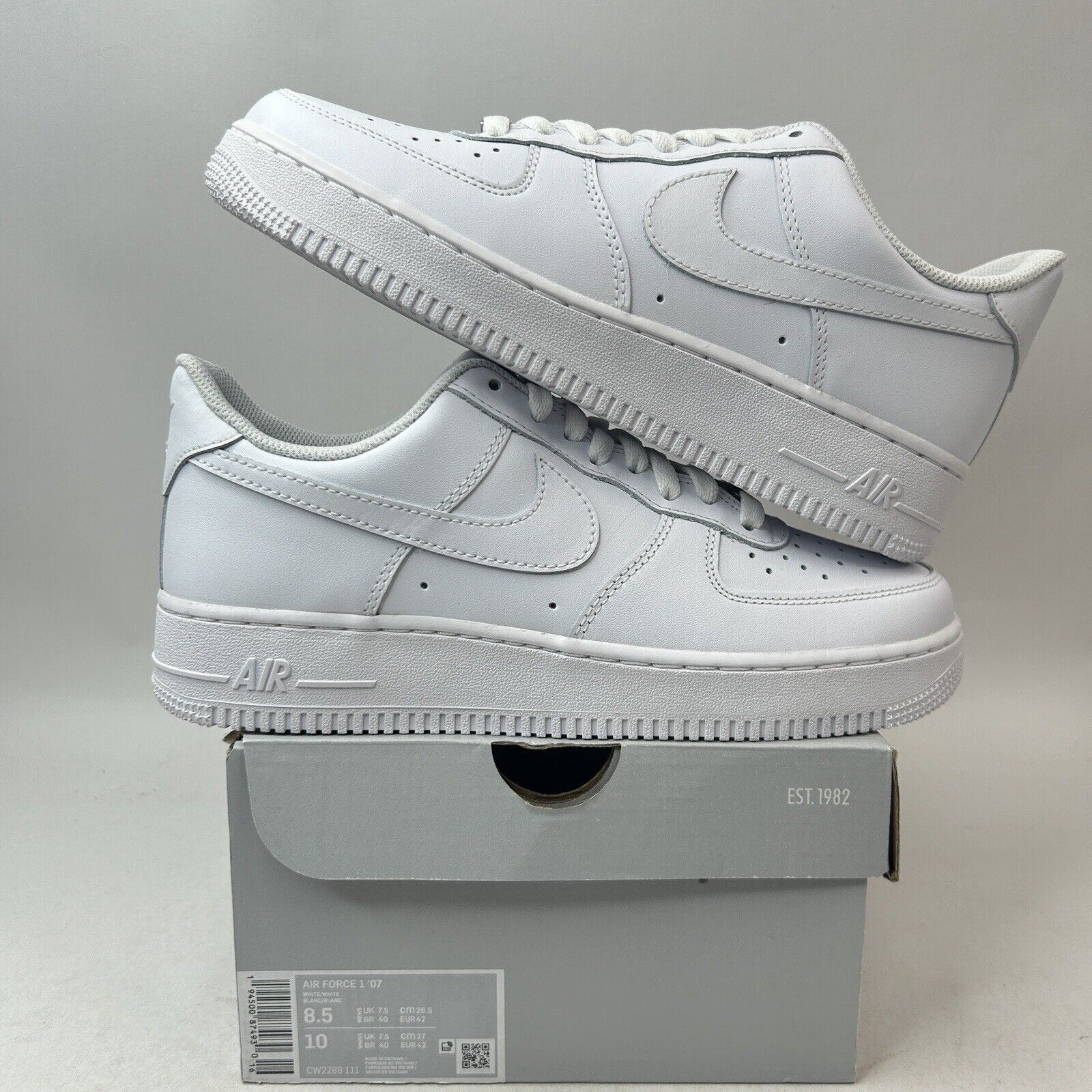 Nike Nike Air Force 1 '07 Low “Triple White” 2024 Size US 8.5 / EU 41-42 - 1 Thumbnail