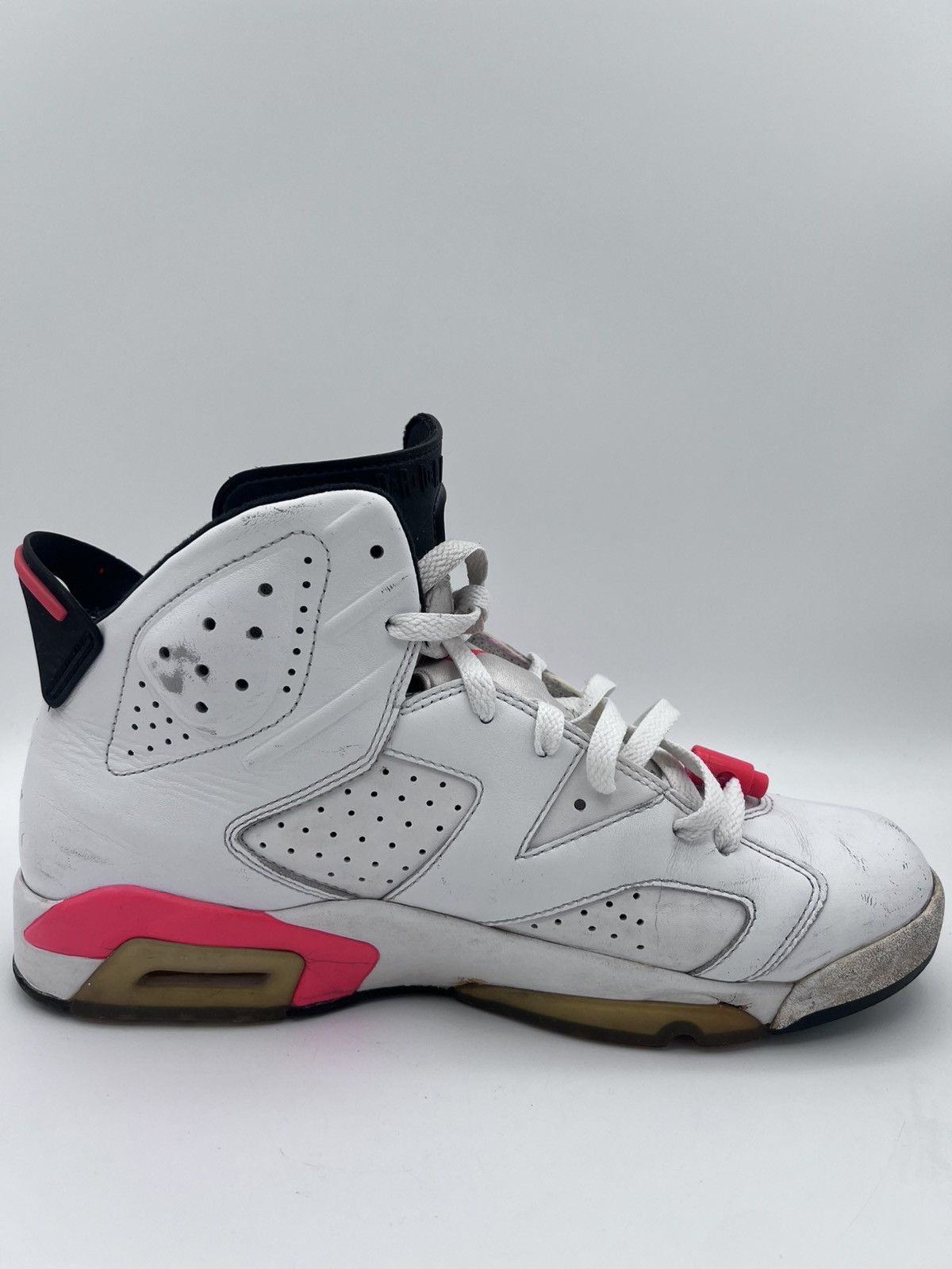 Jordan Brand Nike Air Jordan Retro 6 Men's Size 10.5 White Red Infrared Size US 10.5 / EU 43-44 - 9 Thumbnail