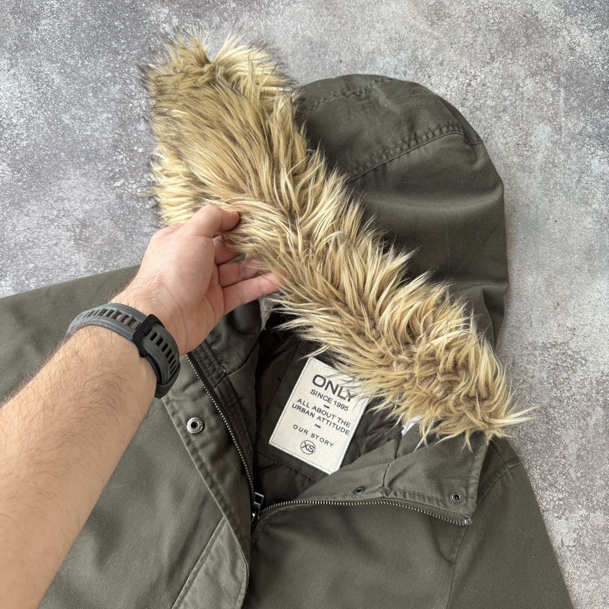 20471120 2000’s Aesthetic Vintage Y2K Faux Fur Hooded Long Jacket Size S / US 4 / IT 40 - 4 Thumbnail