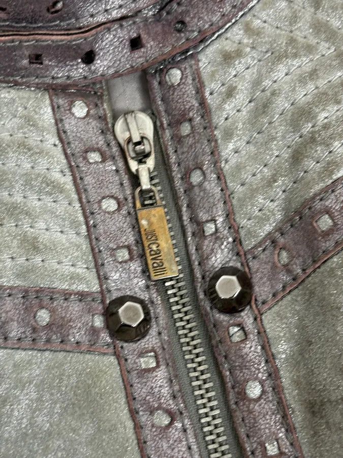Just Cavalli FW2010 Cavalli Faded Grey Studded Leather Jacket Size M / US 6-8 / IT 42-44 - 9 Thumbnail
