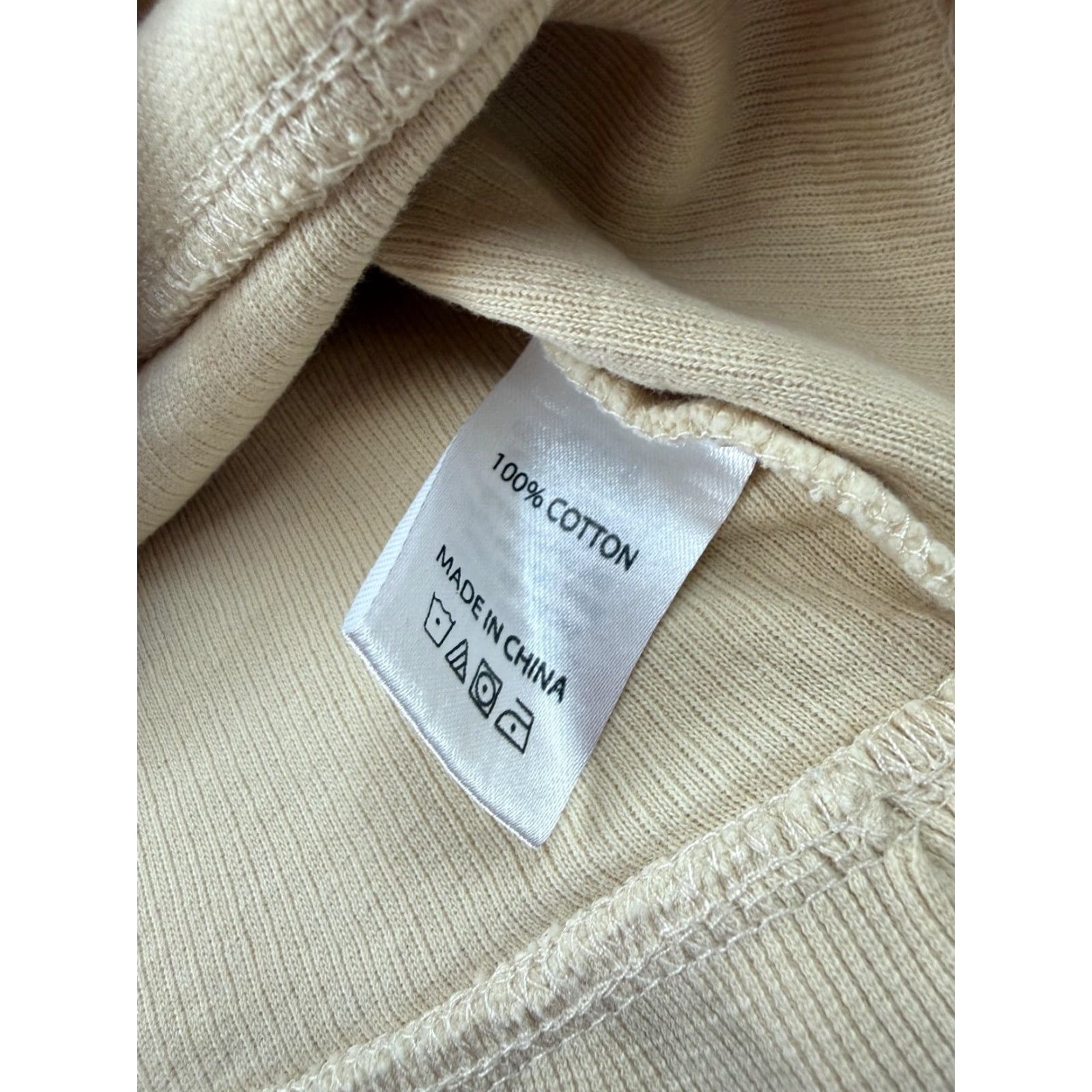 Vintage Chicka-d Shirt Womens Large Yellow Tequila Graphic Knit Cropped Long Sleeve Top Size L / US 10 / IT 46 - 7 Thumbnail