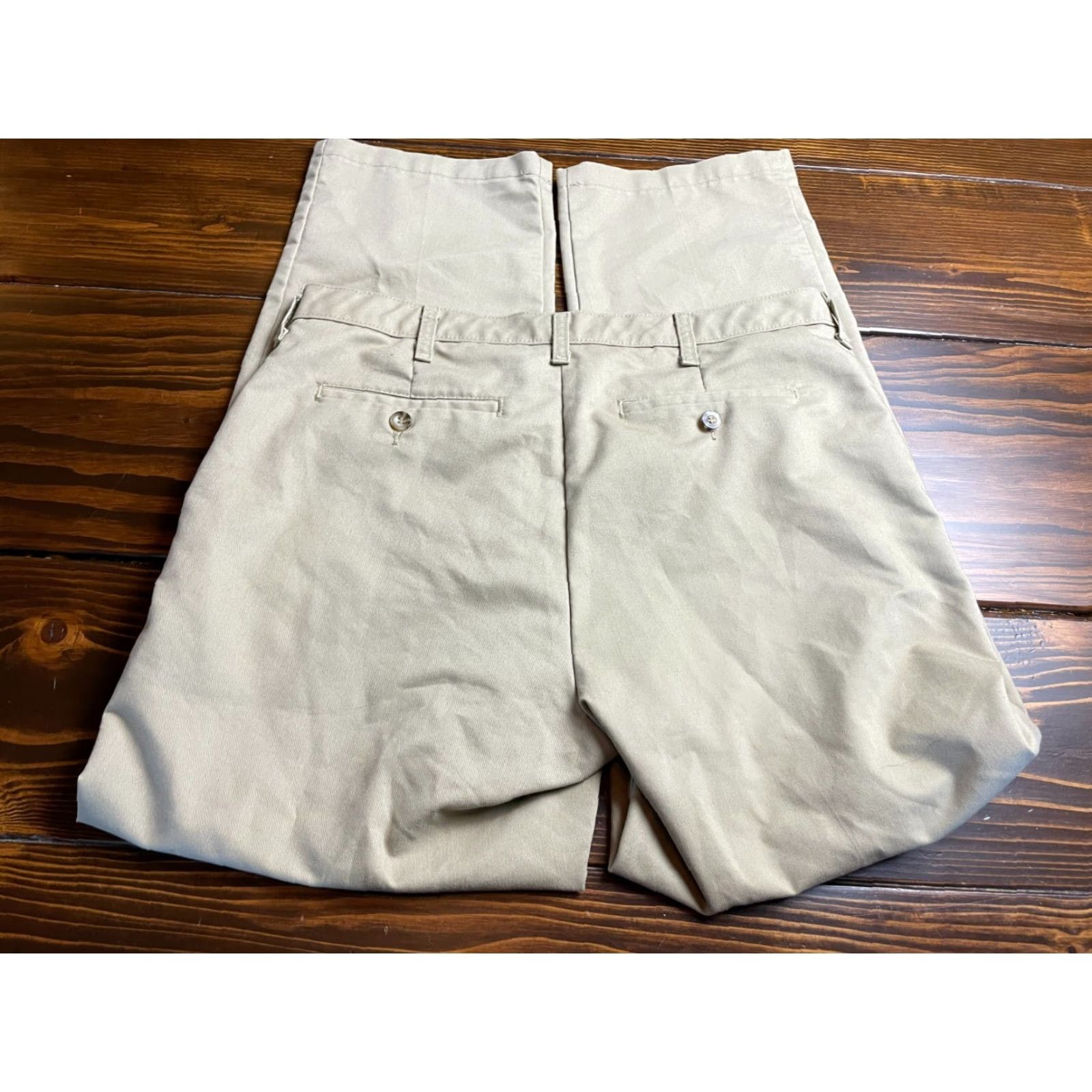 Lee Lee Pants Mens 34x30 Tan Chino Relaxed Fit Pockets Casual Travel Vintage: No, 1990s, etc Size US 34 / EU 50 - 2 Thumbnail