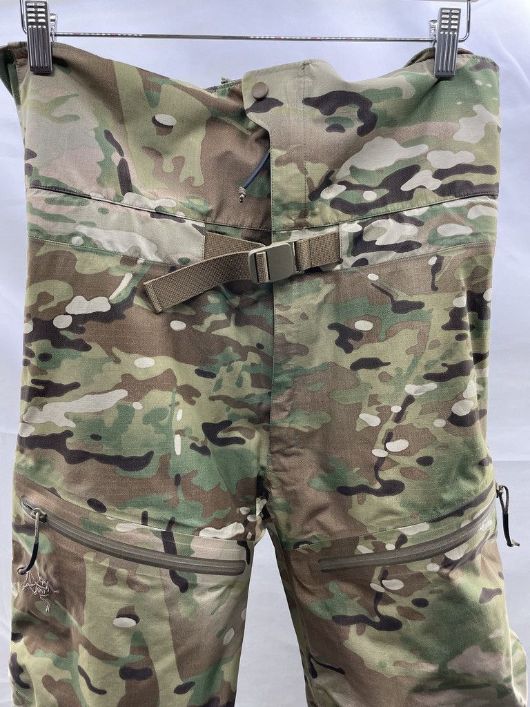 Arc'teryx ARCTERYX LEAF Alpha Gen 2 Multicam Gore Tex Pro Bib Pant Size US 32 / EU 48 - 2 Thumbnail