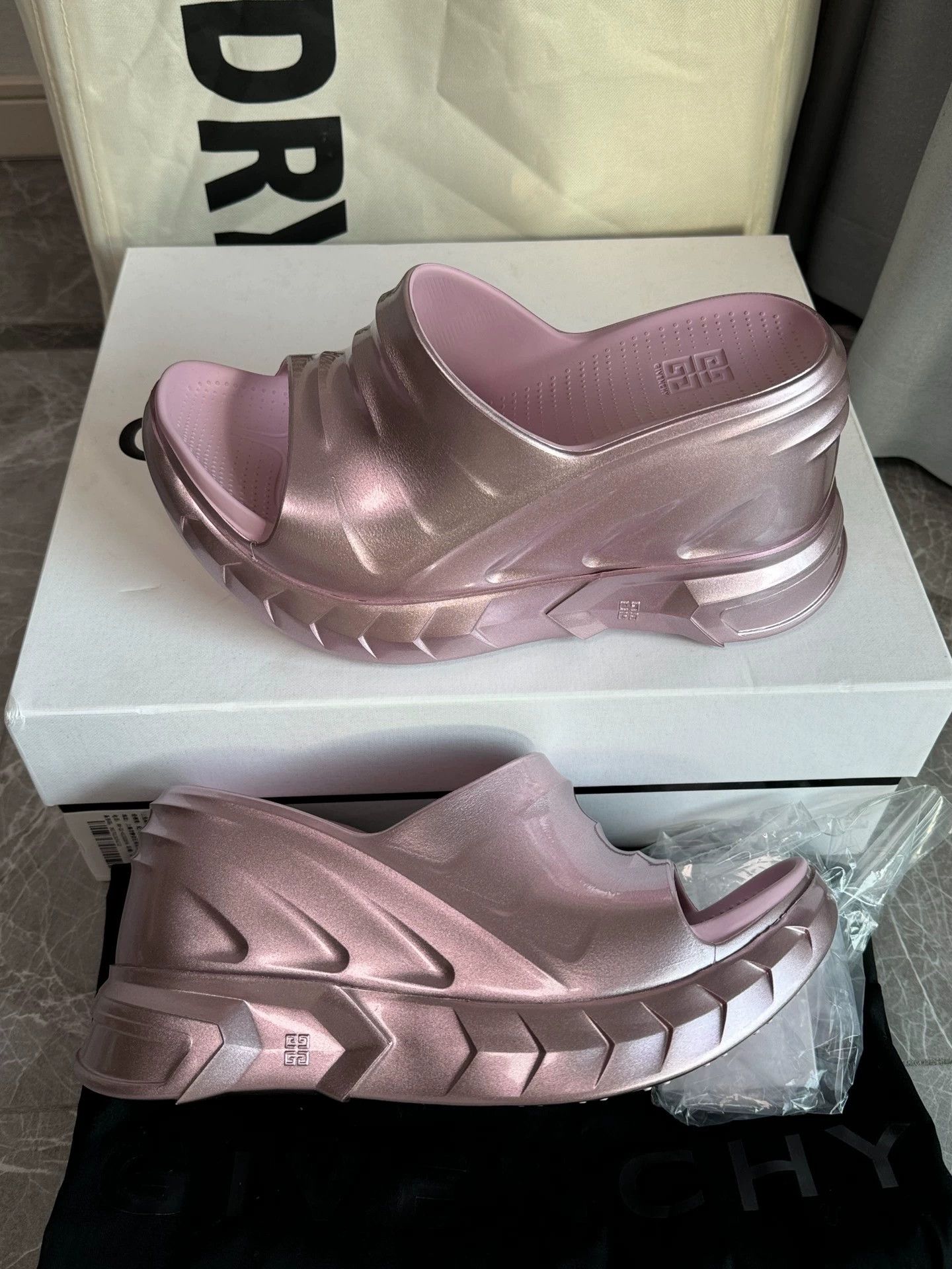 Givenchy Givenchy Marshmallow Slipper Heels 39 Pink 12cm Size US 8.5 / IT 38.5 - 6 Thumbnail