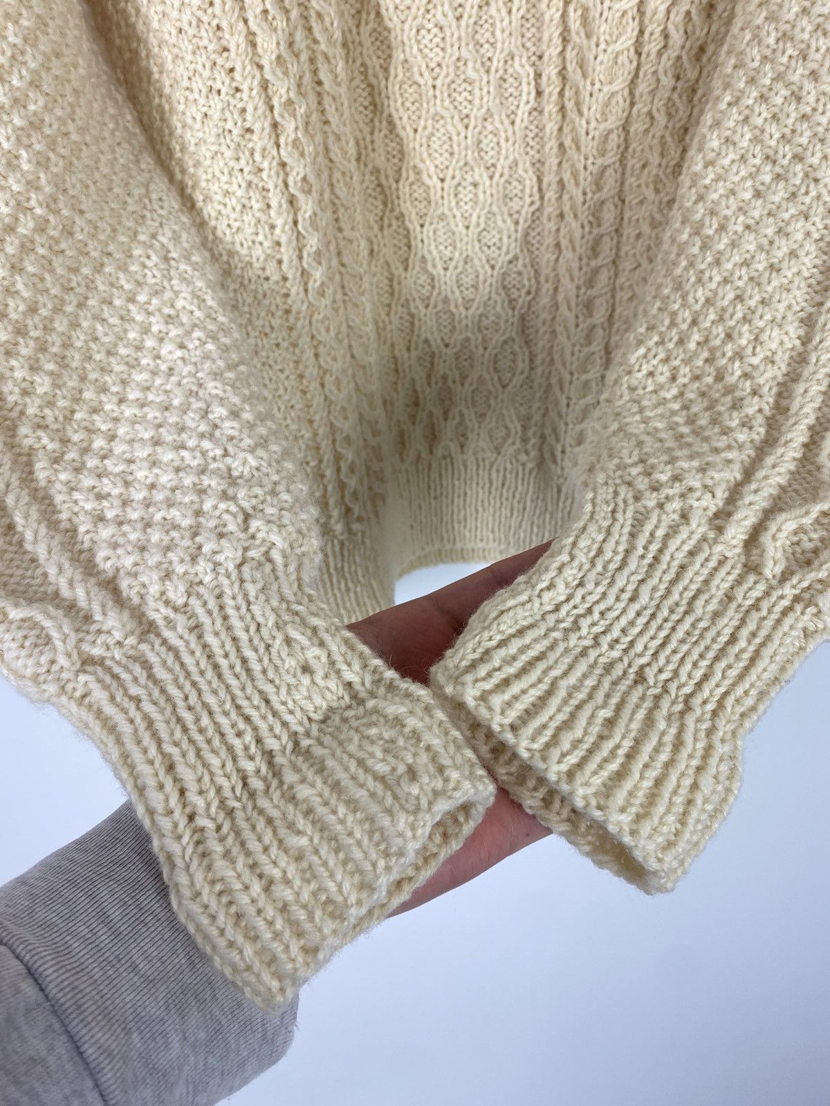 Vintage 60s 70s Vintage Aran Isles Wool Cable Knit Crewneck Sweater Size US L / EU 52-54 / 3 - 4 Thumbnail
