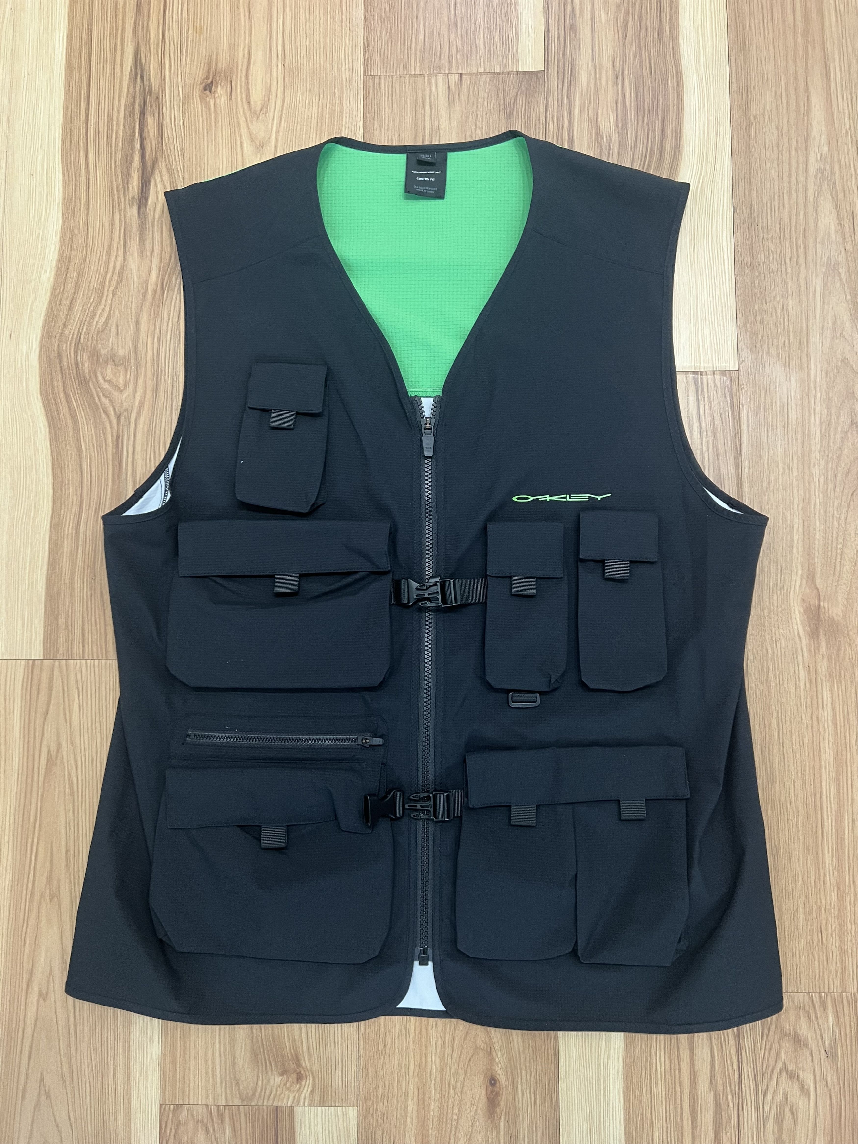 Oakley Oakley - Tactical Utility Vest - Black and Green Size US L / EU 52-54 / 3 - 1 Thumbnail