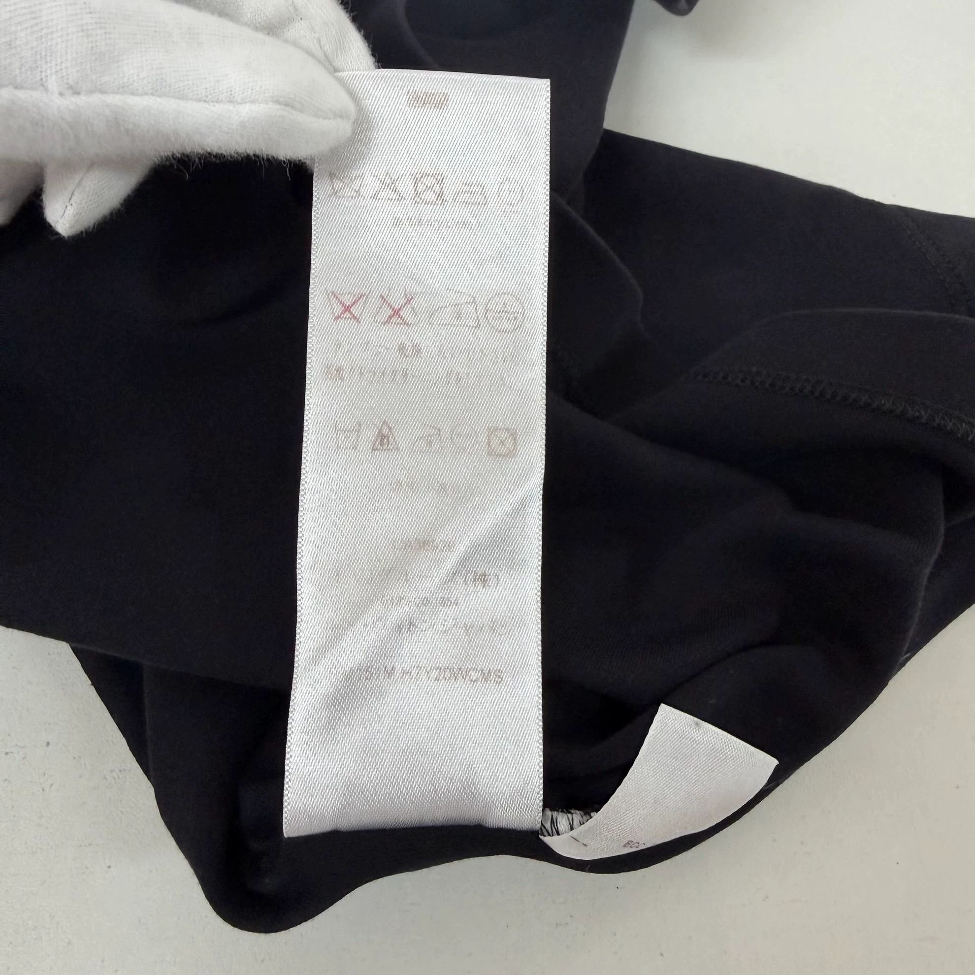 Louis Vuitton Louis Vuitton Black Tee L Size Size L / US 10 / IT 46 - 8 Thumbnail