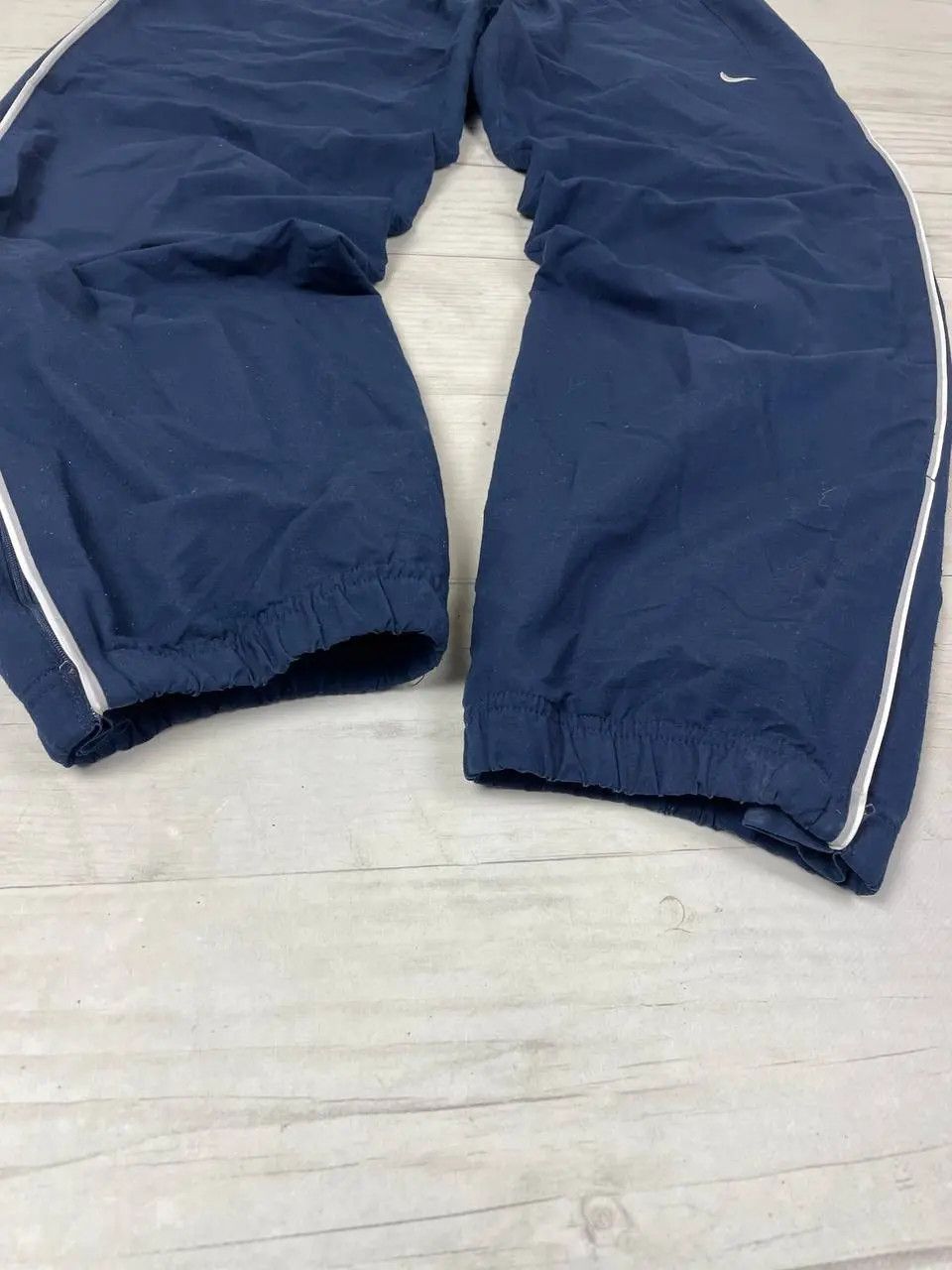Nike Vintage Nike Track Pants 00s Striped Nylon Swoosh Y2K Baggy Size US 34 / EU 50 - 5 Thumbnail