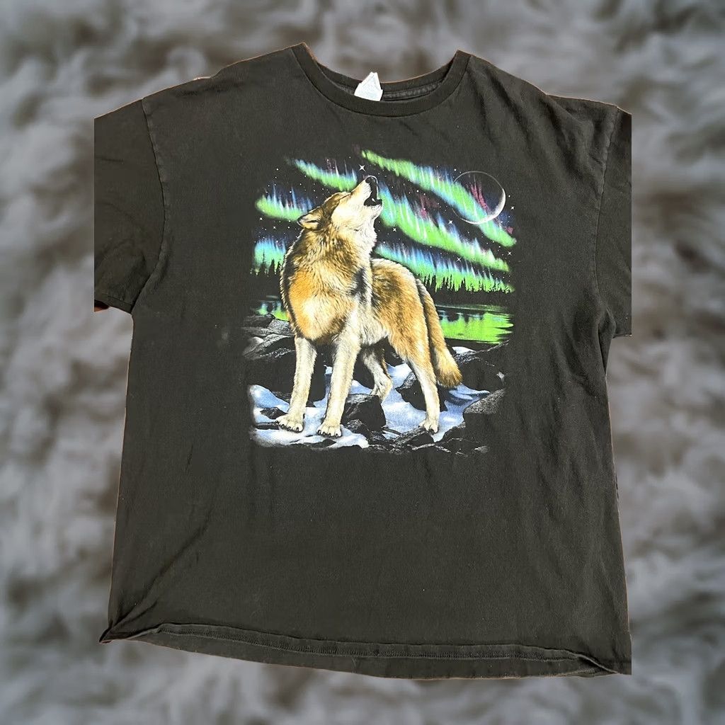 Delta Delta T-Shirt Men’s 2X Black Wolf Moon Northern Lights Graphic Print Crew Neck Short Sleeve Vintage N/A Size US XXL / EU 58 / 5 - 1 Thumbnail
