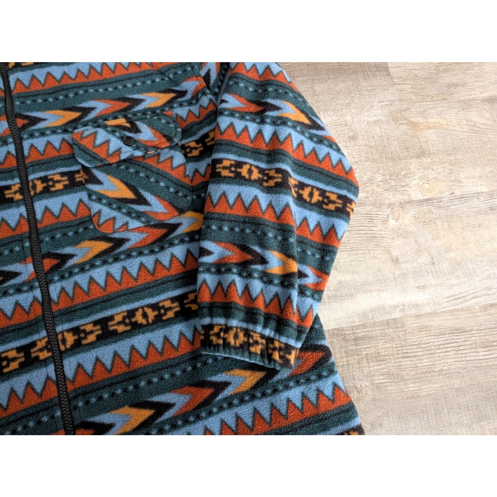 Vintage VINTAGE Guide Gear Mens Full Zip Aztec Southwest Print Sherpa Lined Collar Fleece Jacket XL Blue Mens 90s Southwestern Outdoor Hiking Walking Size US XL / EU 56 / 4 - 3 Thumbnail